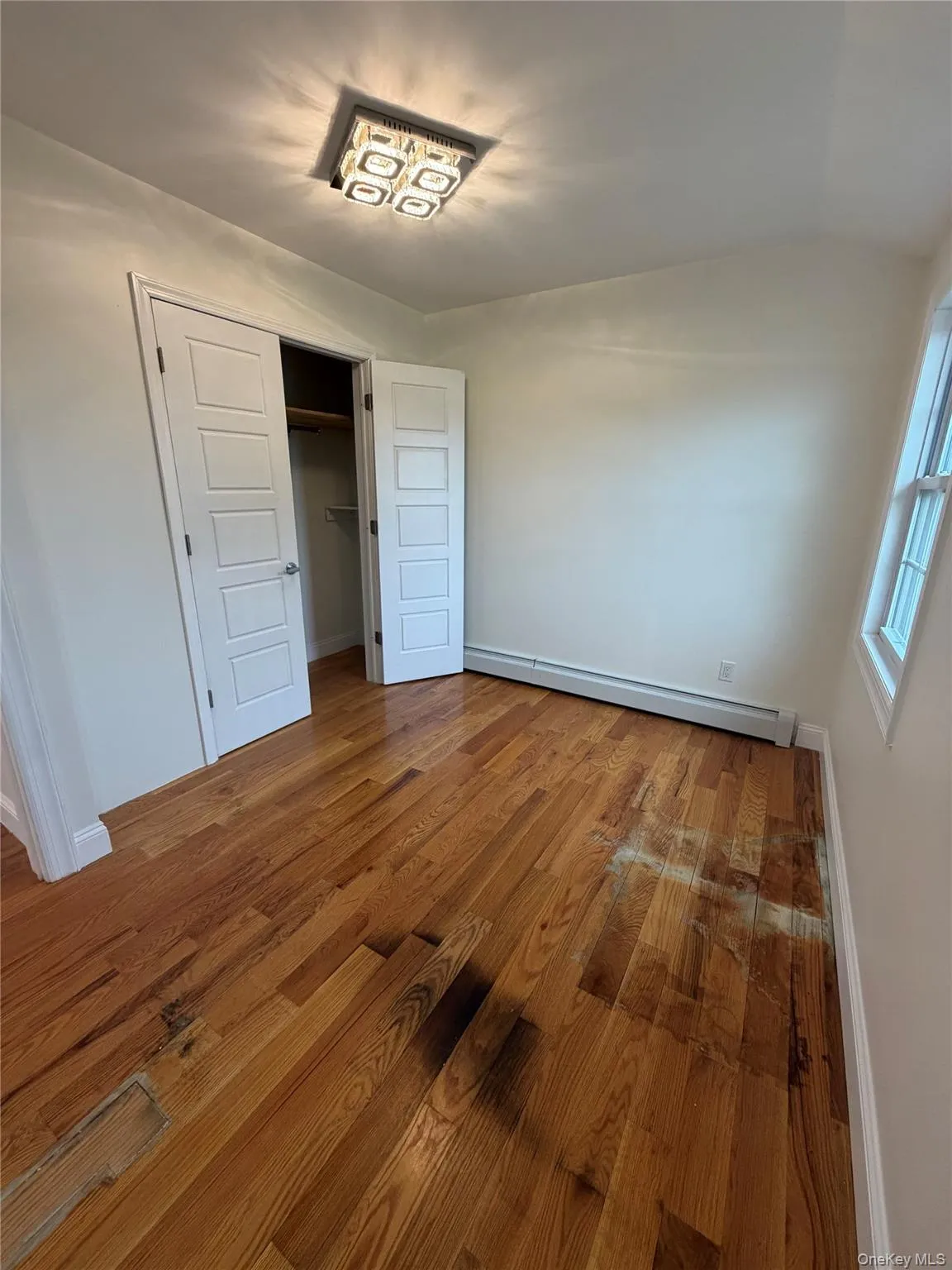 22924 Edgewood Avenue, New York, NY, 3 Bedroom Bedrooms, 6 Room Rooms,1 BathroomBathrooms,Residential Lease,For Rent,Edgewood,0,1063884 22924 Edgewood Avenue, New York, NY, 3 Bedroom Bedrooms, 6 Room Rooms,1 BathroomBathrooms,Residential Lease,For Rent,Edgewood,0,1063884