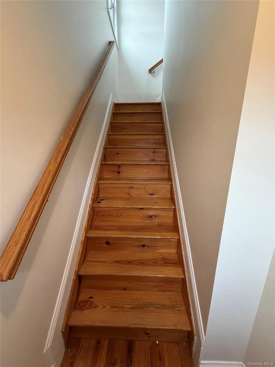 22924 Edgewood Avenue, New York, NY, 3 Bedroom Bedrooms, 6 Room Rooms,1 BathroomBathrooms,Residential Lease,For Rent,Edgewood,0,1063884 22924 Edgewood Avenue, New York, NY, 3 Bedroom Bedrooms, 6 Room Rooms,1 BathroomBathrooms,Residential Lease,For Rent,Edgewood,0,1063884