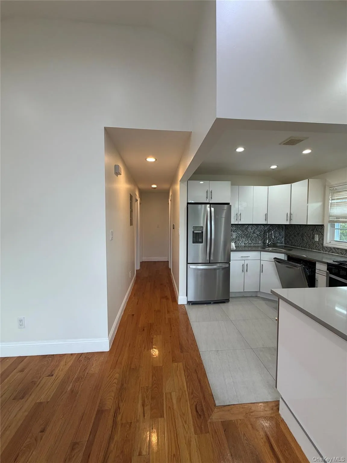 22924 Edgewood Avenue, New York, NY, 3 Bedroom Bedrooms, 6 Room Rooms,1 BathroomBathrooms,Residential Lease,For Rent,Edgewood,0,1063884 22924 Edgewood Avenue, New York, NY, 3 Bedroom Bedrooms, 6 Room Rooms,1 BathroomBathrooms,Residential Lease,For Rent,Edgewood,0,1063884