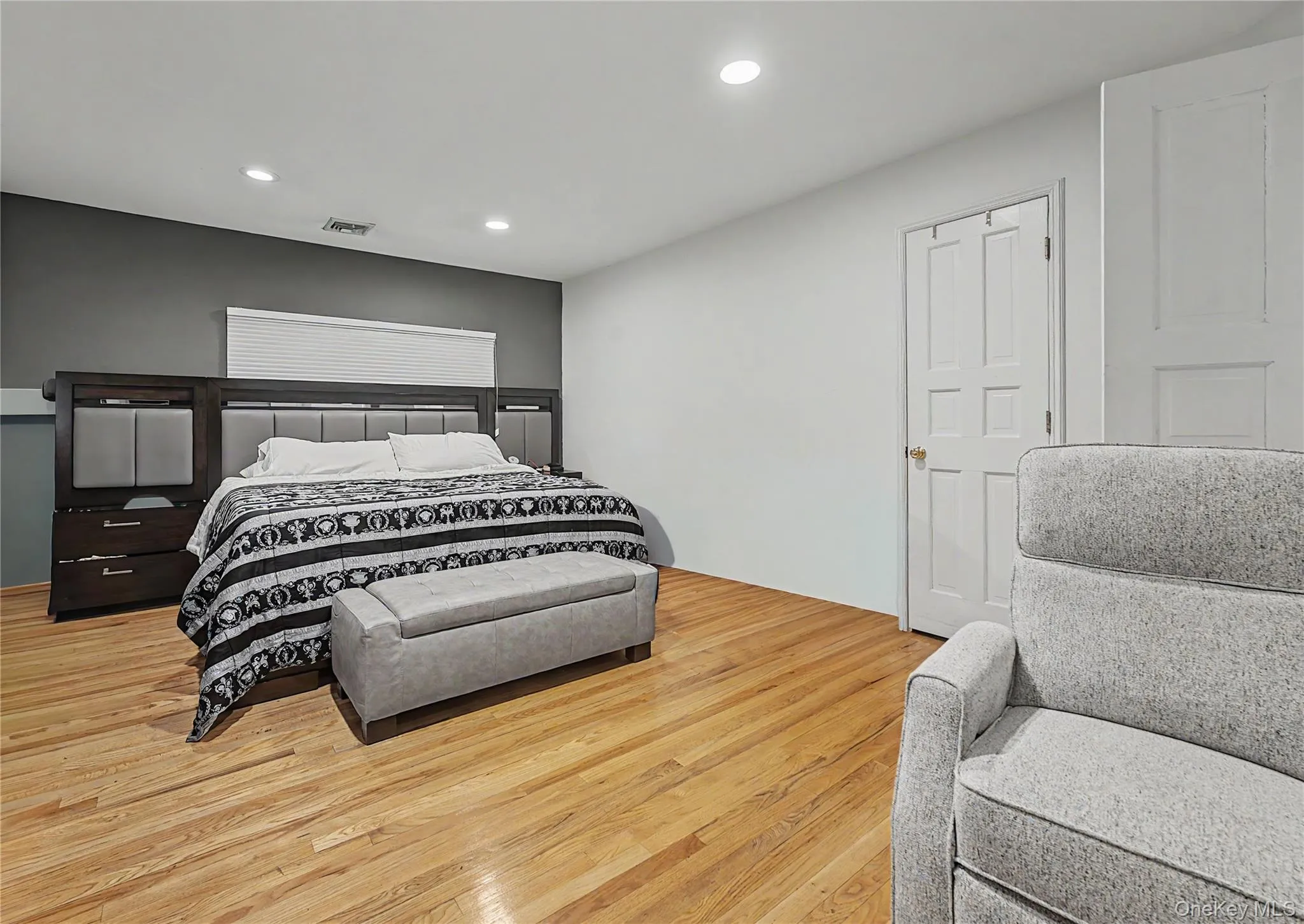 12 Chauncey Place, Oyster Bay, NY, 6 Bedrooms Bedrooms, 18 Rooms Rooms,6 BathroomsBathrooms,Residential,For Rent,Chauncey,0,1063885 12 Chauncey Place, Oyster Bay, NY, 6 Bedrooms Bedrooms, 18 Rooms Rooms,6 BathroomsBathrooms,Residential,For Rent,Chauncey,0,1063885