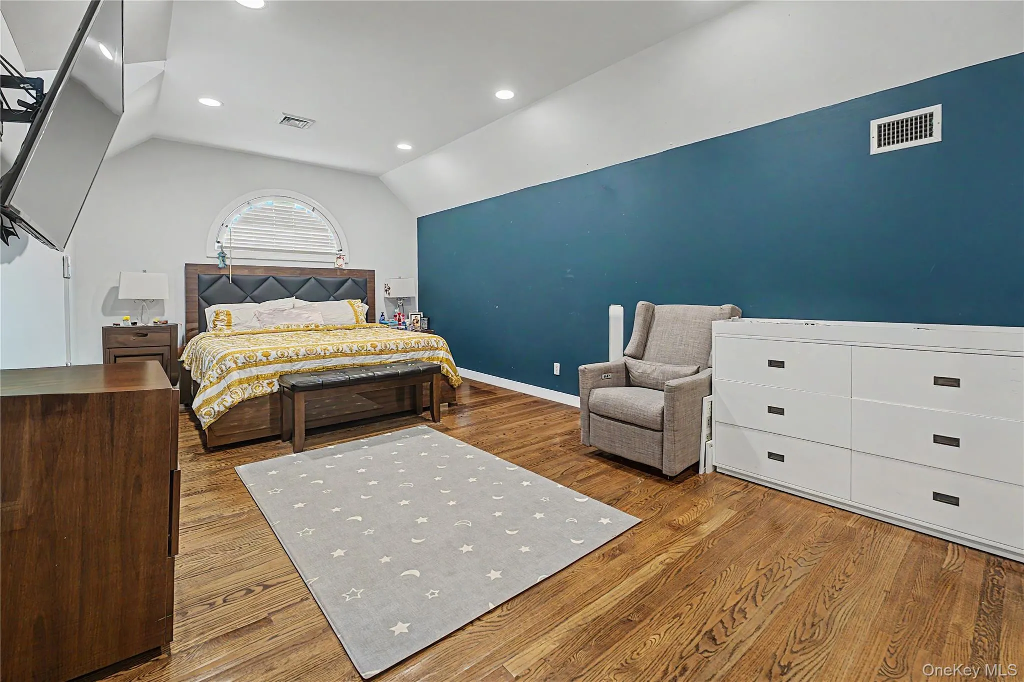 12 Chauncey Place, Oyster Bay, NY, 6 Bedrooms Bedrooms, 18 Rooms Rooms,6 BathroomsBathrooms,Residential,For Rent,Chauncey,0,1063885 12 Chauncey Place, Oyster Bay, NY, 6 Bedrooms Bedrooms, 18 Rooms Rooms,6 BathroomsBathrooms,Residential,For Rent,Chauncey,0,1063885