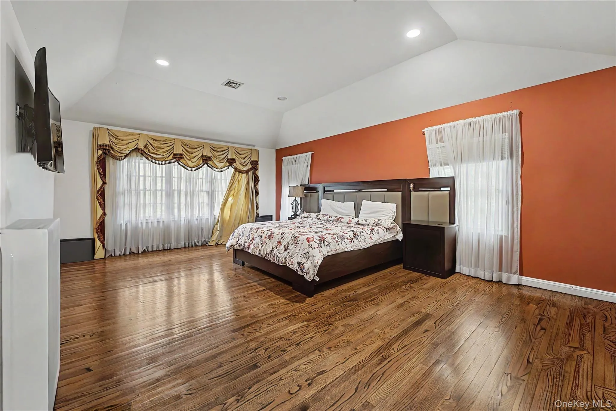 12 Chauncey Place, Oyster Bay, NY, 6 Bedrooms Bedrooms, 18 Rooms Rooms,6 BathroomsBathrooms,Residential,For Rent,Chauncey,0,1063885 12 Chauncey Place, Oyster Bay, NY, 6 Bedrooms Bedrooms, 18 Rooms Rooms,6 BathroomsBathrooms,Residential,For Rent,Chauncey,0,1063885