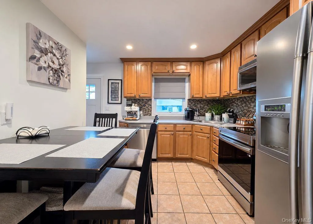 21 Clifford Drive, Oyster Bay, NY, 4 Bedrooms Bedrooms, 11 Rooms Rooms,2 BathroomsBathrooms,Residential,For Rent,Clifford,0,1063887 21 Clifford Drive, Oyster Bay, NY, 4 Bedrooms Bedrooms, 11 Rooms Rooms,2 BathroomsBathrooms,Residential,For Rent,Clifford,0,1063887