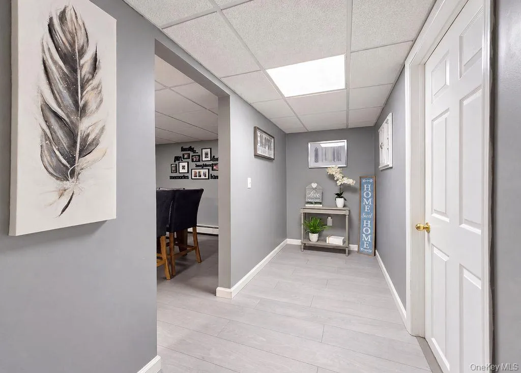21 Clifford Drive, Oyster Bay, NY, 4 Bedrooms Bedrooms, 11 Rooms Rooms,2 BathroomsBathrooms,Residential,For Rent,Clifford,0,1063887 21 Clifford Drive, Oyster Bay, NY, 4 Bedrooms Bedrooms, 11 Rooms Rooms,2 BathroomsBathrooms,Residential,For Rent,Clifford,0,1063887