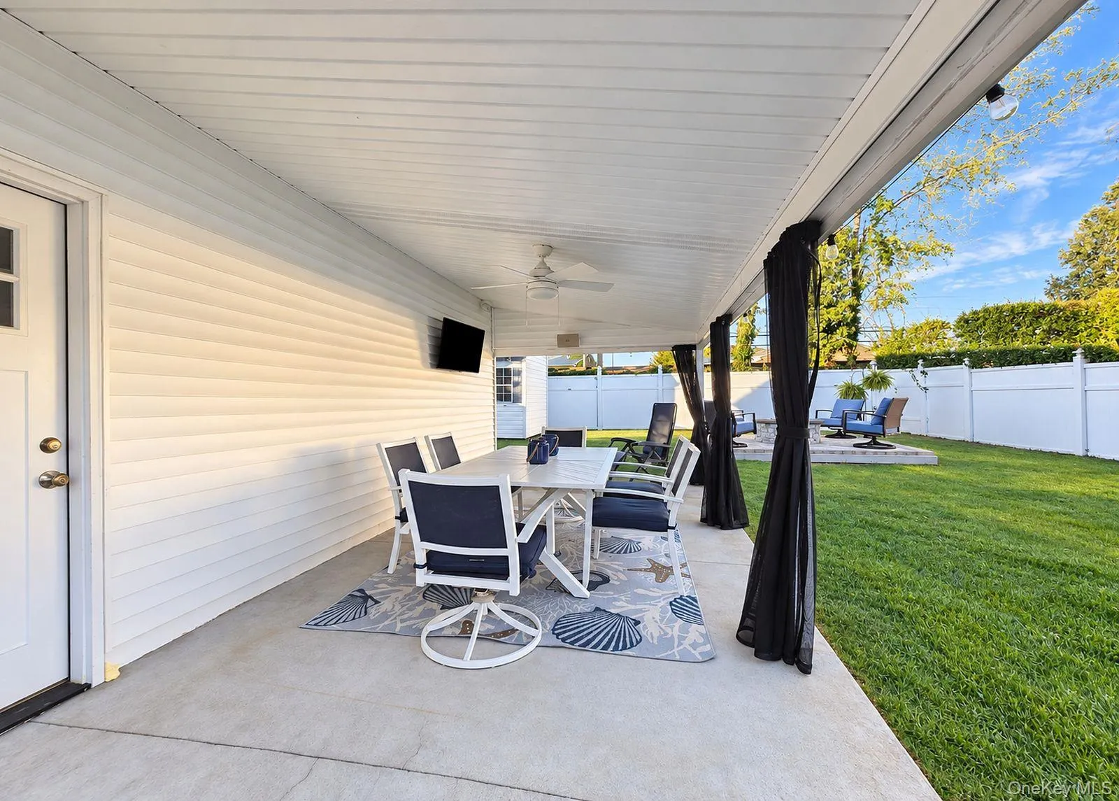 21 Clifford Drive, Oyster Bay, NY, 4 Bedrooms Bedrooms, 11 Rooms Rooms,2 BathroomsBathrooms,Residential,For Rent,Clifford,0,1063887 21 Clifford Drive, Oyster Bay, NY, 4 Bedrooms Bedrooms, 11 Rooms Rooms,2 BathroomsBathrooms,Residential,For Rent,Clifford,0,1063887