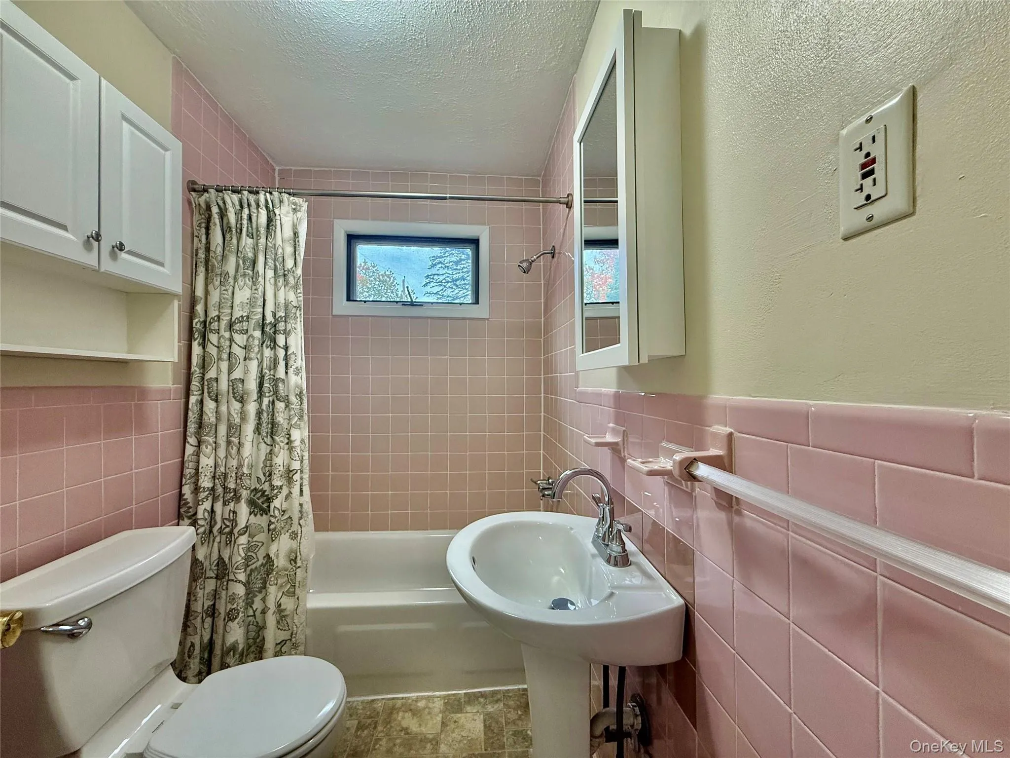 22 Continental Road, Cornwall, NY, 2 Bedrooms Bedrooms, 6 Rooms Rooms,1 BathroomBathrooms,Residential Lease,For Rent,Continental,0,1063891 22 Continental Road, Cornwall, NY, 2 Bedrooms Bedrooms, 6 Rooms Rooms,1 BathroomBathrooms,Residential Lease,For Rent,Continental,0,1063891
