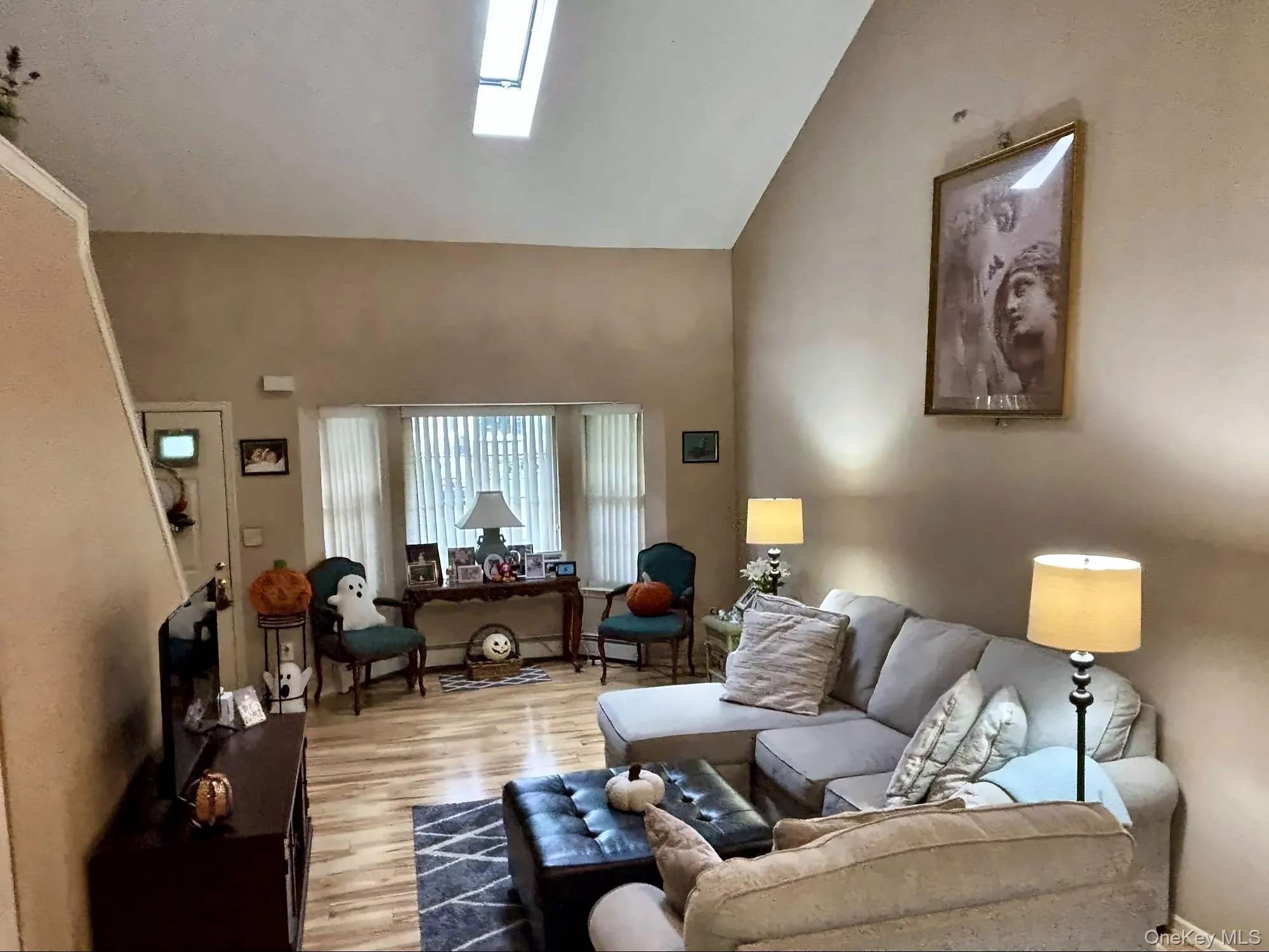 Formal Living Room w/ Cathedral Ceiling Formal Living Room w/ Cathedral Ceiling