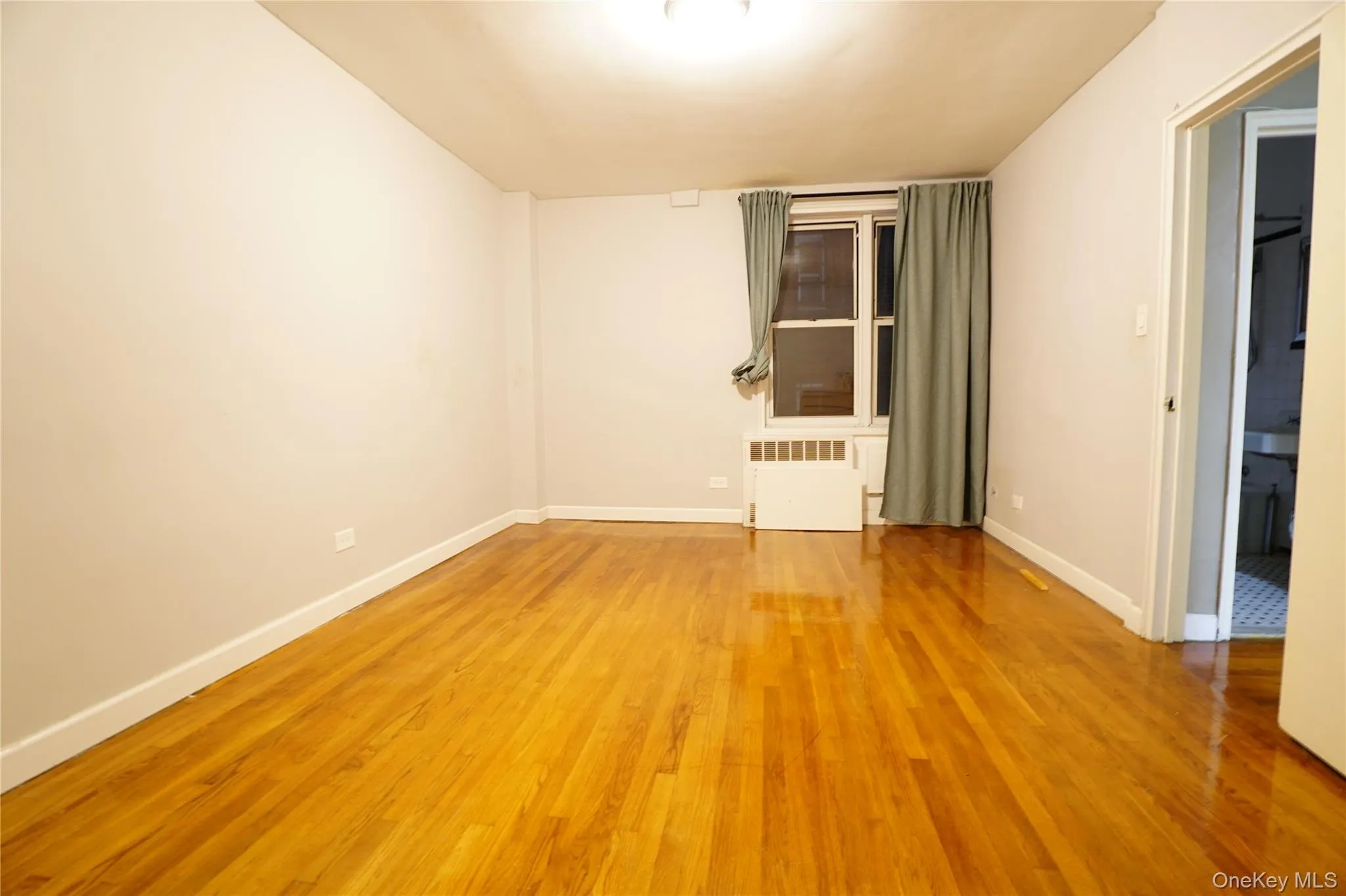 63-45 Saunders Street, New York, NY, 2 Bedroom Bedrooms, 4 Room Rooms,1 BathroomBathrooms,Residential Lease,For Rent,Saunders,0,1063896 63-45 Saunders Street, New York, NY, 2 Bedroom Bedrooms, 4 Room Rooms,1 BathroomBathrooms,Residential Lease,For Rent,Saunders,0,1063896