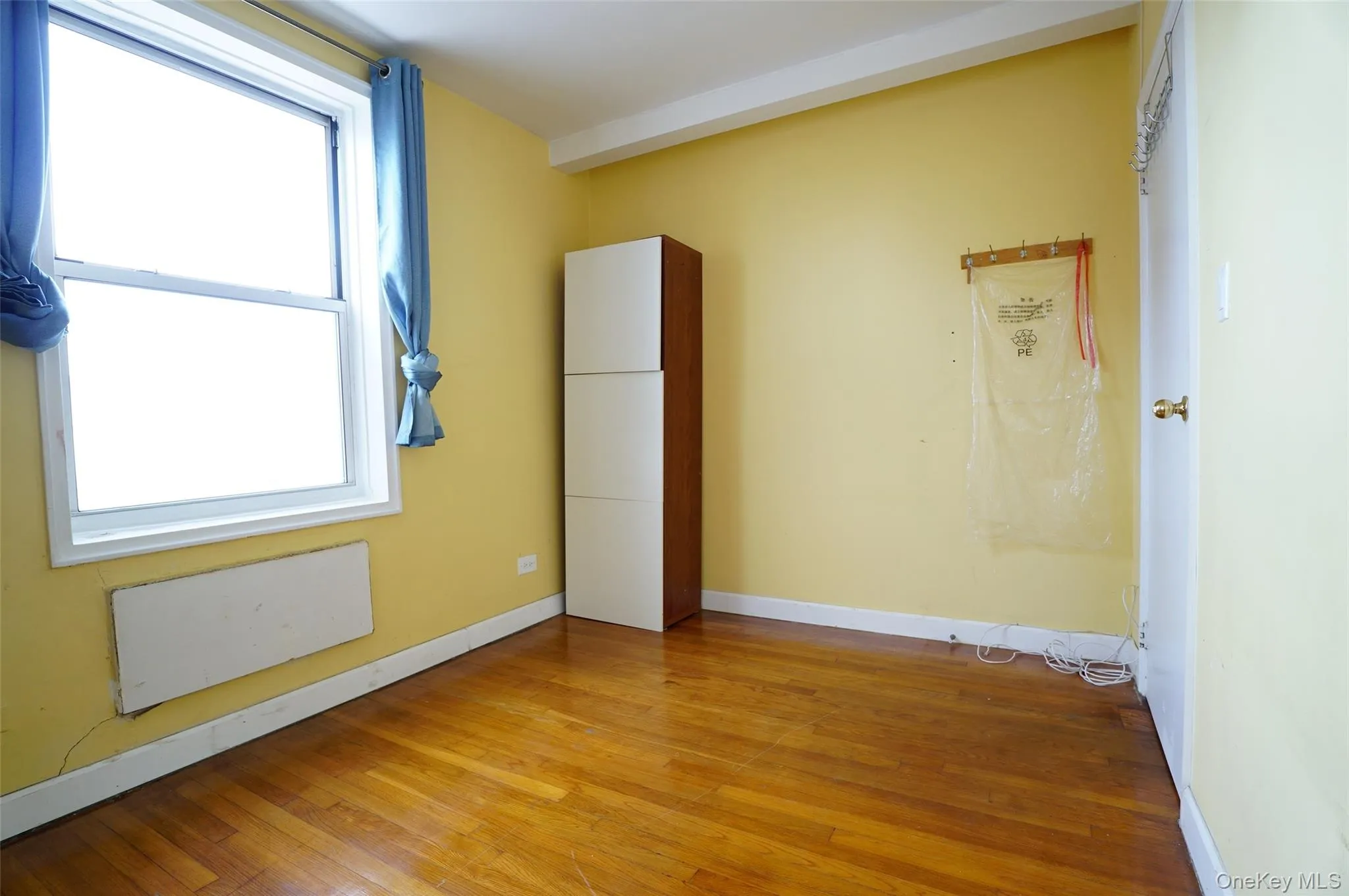63-45 Saunders Street, New York, NY, 2 Bedroom Bedrooms, 4 Room Rooms,1 BathroomBathrooms,Residential Lease,For Rent,Saunders,0,1063896 63-45 Saunders Street, New York, NY, 2 Bedroom Bedrooms, 4 Room Rooms,1 BathroomBathrooms,Residential Lease,For Rent,Saunders,0,1063896