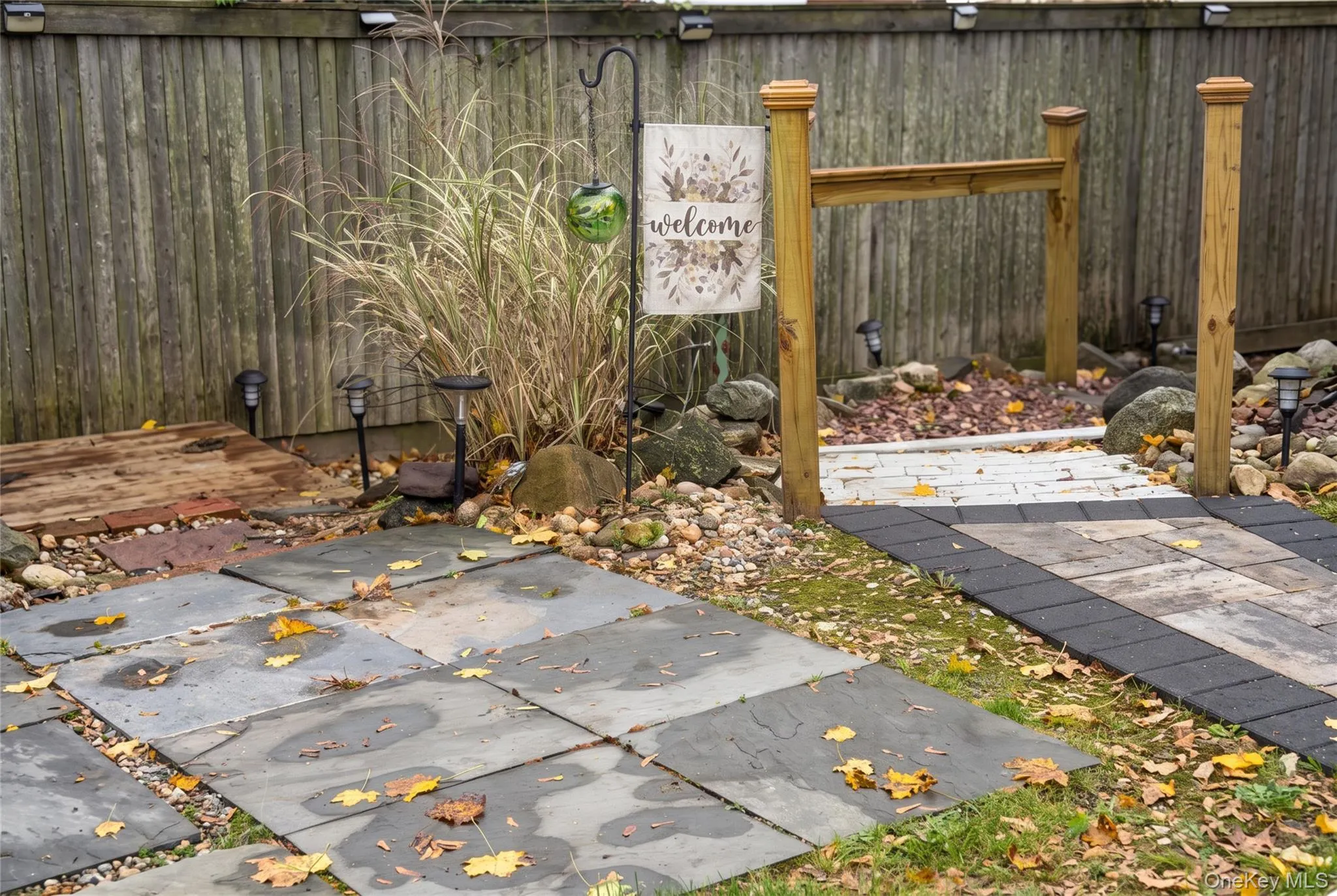 13 Cedarwood Drive, Huntington, NY, 1 Bedroom Bedrooms, 4 Room Rooms,1 BathroomBathrooms,Residential Lease,For Rent,Cedarwood,0,1063907 13 Cedarwood Drive, Huntington, NY, 1 Bedroom Bedrooms, 4 Room Rooms,1 BathroomBathrooms,Residential Lease,For Rent,Cedarwood,0,1063907