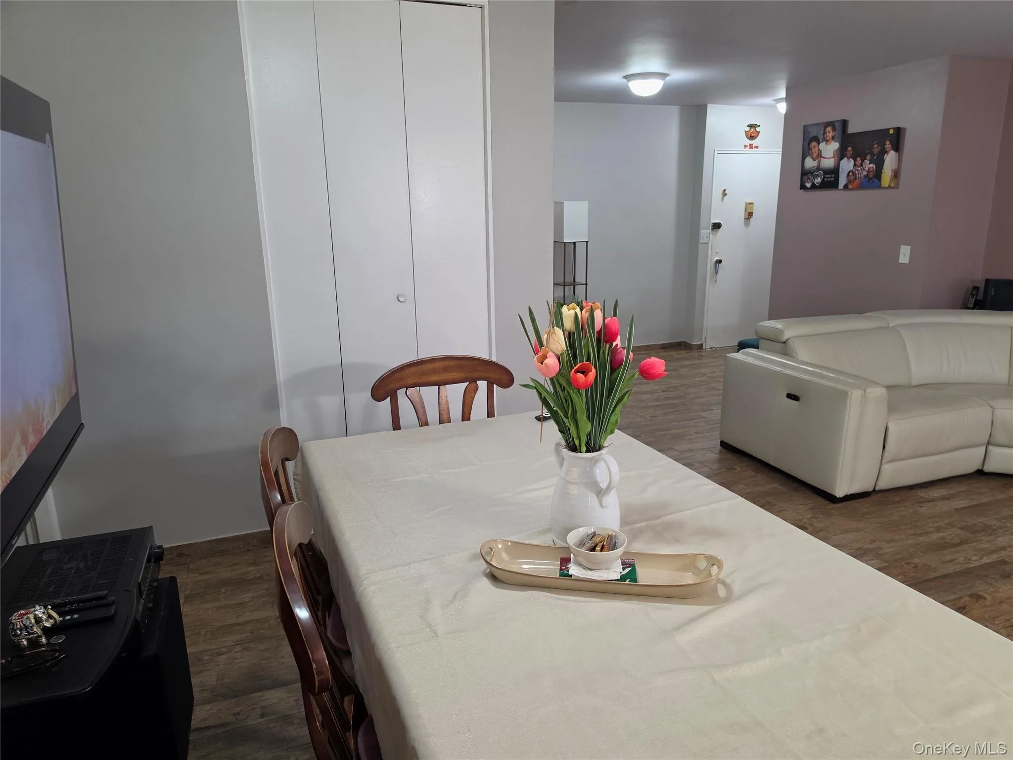 61-35 98th Street, New York, NY, 2 Bedroom Bedrooms, 5 Room Rooms,1 BathroomBathrooms,Residential Lease,For Rent,98th,0,1063909 61-35 98th Street, New York, NY, 2 Bedroom Bedrooms, 5 Room Rooms,1 BathroomBathrooms,Residential Lease,For Rent,98th,0,1063909