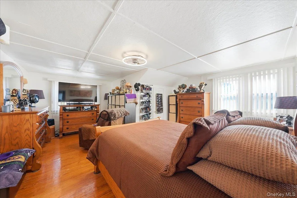 12 Knollwood Avenue, Mount Vernon, NY, 4 Bedrooms Bedrooms, 8 Rooms Rooms,2 BathroomsBathrooms,Residential,For Rent,Knollwood,0,1063917 12 Knollwood Avenue, Mount Vernon, NY, 4 Bedrooms Bedrooms, 8 Rooms Rooms,2 BathroomsBathrooms,Residential,For Rent,Knollwood,0,1063917