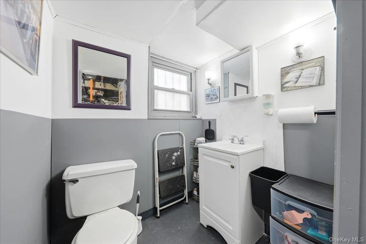 12 Knollwood Avenue, Mount Vernon, NY, 4 Bedrooms Bedrooms, 8 Rooms Rooms,2 BathroomsBathrooms,Residential,For Rent,Knollwood,0,1063917 12 Knollwood Avenue, Mount Vernon, NY, 4 Bedrooms Bedrooms, 8 Rooms Rooms,2 BathroomsBathrooms,Residential,For Rent,Knollwood,0,1063917