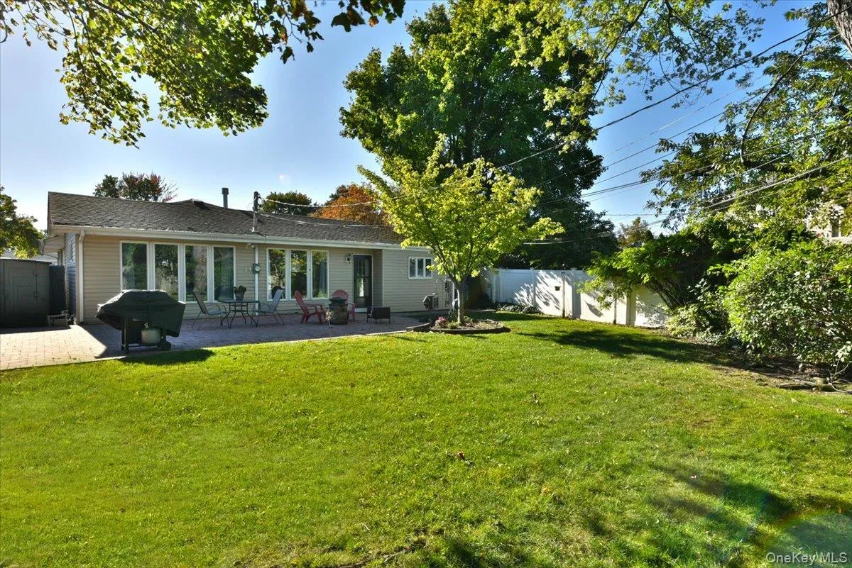 4 Primrose Avenue, Oyster Bay, NY, 3 Bedrooms Bedrooms, 7 Rooms Rooms,2 BathroomsBathrooms,Residential,For Rent,Primrose,0,1063932 4 Primrose Avenue, Oyster Bay, NY, 3 Bedrooms Bedrooms, 7 Rooms Rooms,2 BathroomsBathrooms,Residential,For Rent,Primrose,0,1063932