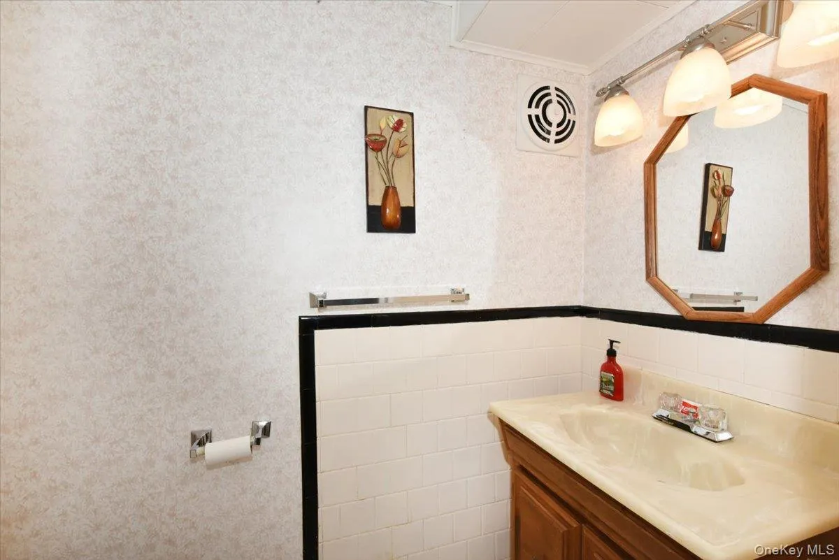 Powder Room Powder Room