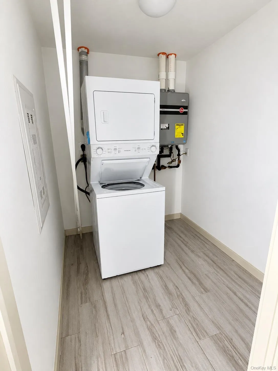 10909 15th Avenue, New York, NY, 2 Bedroom Bedrooms, 6 Room Rooms,2 BathroomBathrooms,Residential Lease,For Rent,15th,0,1063941 10909 15th Avenue, New York, NY, 2 Bedroom Bedrooms, 6 Room Rooms,2 BathroomBathrooms,Residential Lease,For Rent,15th,0,1063941