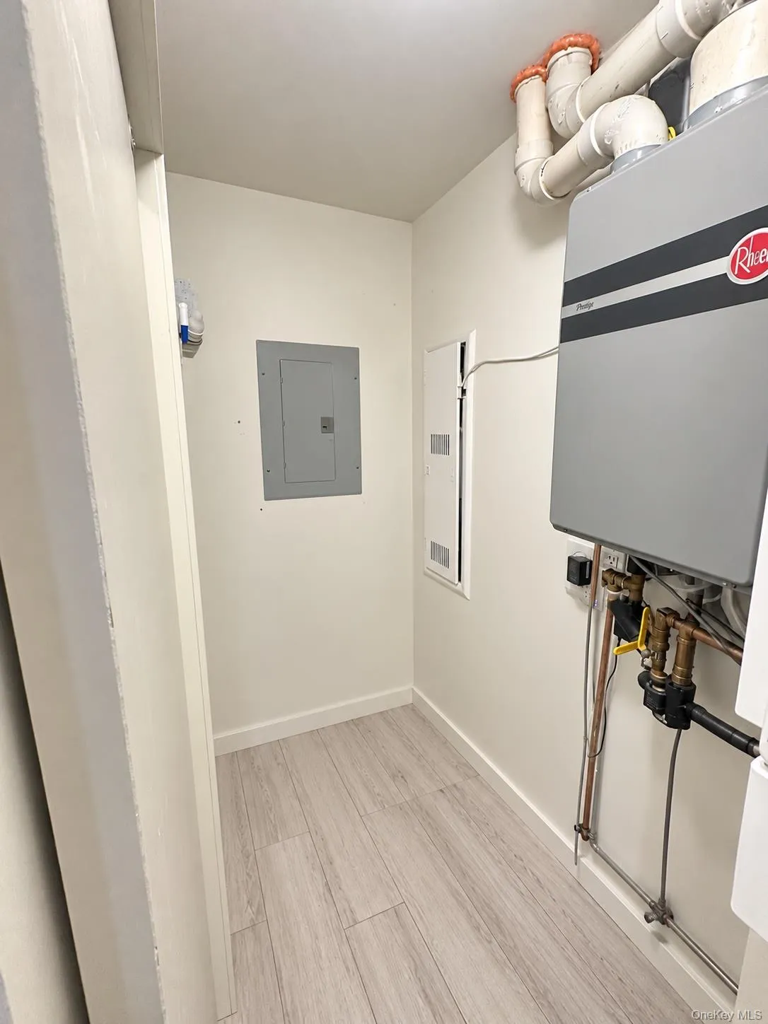 10909 15th Avenue, New York, NY, 2 Bedroom Bedrooms, 5 Room Rooms,1 BathroomBathrooms,Residential Lease,For Rent,15th,0,1063942 10909 15th Avenue, New York, NY, 2 Bedroom Bedrooms, 5 Room Rooms,1 BathroomBathrooms,Residential Lease,For Rent,15th,0,1063942