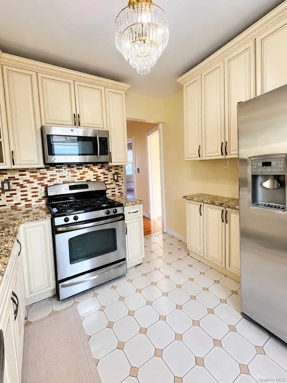 51 Howard Parkway, New Rochelle, NY, 4 Bedrooms Bedrooms, 7 Rooms Rooms,2 BathroomsBathrooms,Residential Lease,For Rent,Howard,0,1063943 51 Howard Parkway, New Rochelle, NY, 4 Bedrooms Bedrooms, 7 Rooms Rooms,2 BathroomsBathrooms,Residential Lease,For Rent,Howard,0,1063943