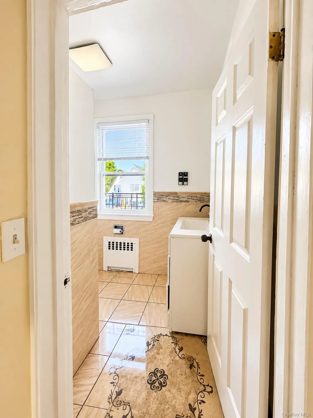 51 Howard Parkway, New Rochelle, NY, 4 Bedrooms Bedrooms, 7 Rooms Rooms,2 BathroomsBathrooms,Residential Lease,For Rent,Howard,0,1063943 51 Howard Parkway, New Rochelle, NY, 4 Bedrooms Bedrooms, 7 Rooms Rooms,2 BathroomsBathrooms,Residential Lease,For Rent,Howard,0,1063943