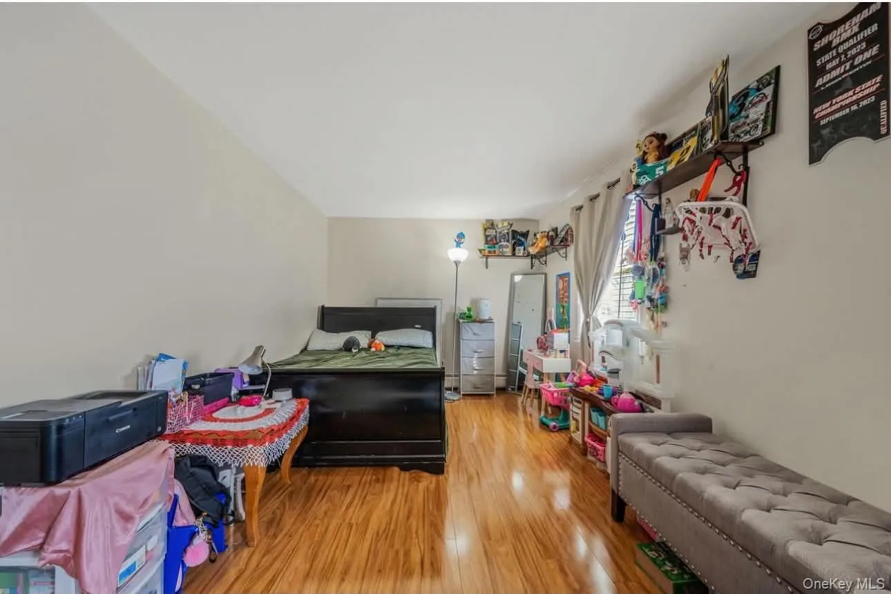 175 Clement Avenue, Hempstead, NY, 2 Bedroom Bedrooms, 4 Room Rooms,1 BathroomBathrooms,Residential Lease,For Rent,Clement,0,1063946 175 Clement Avenue, Hempstead, NY, 2 Bedroom Bedrooms, 4 Room Rooms,1 BathroomBathrooms,Residential Lease,For Rent,Clement,0,1063946