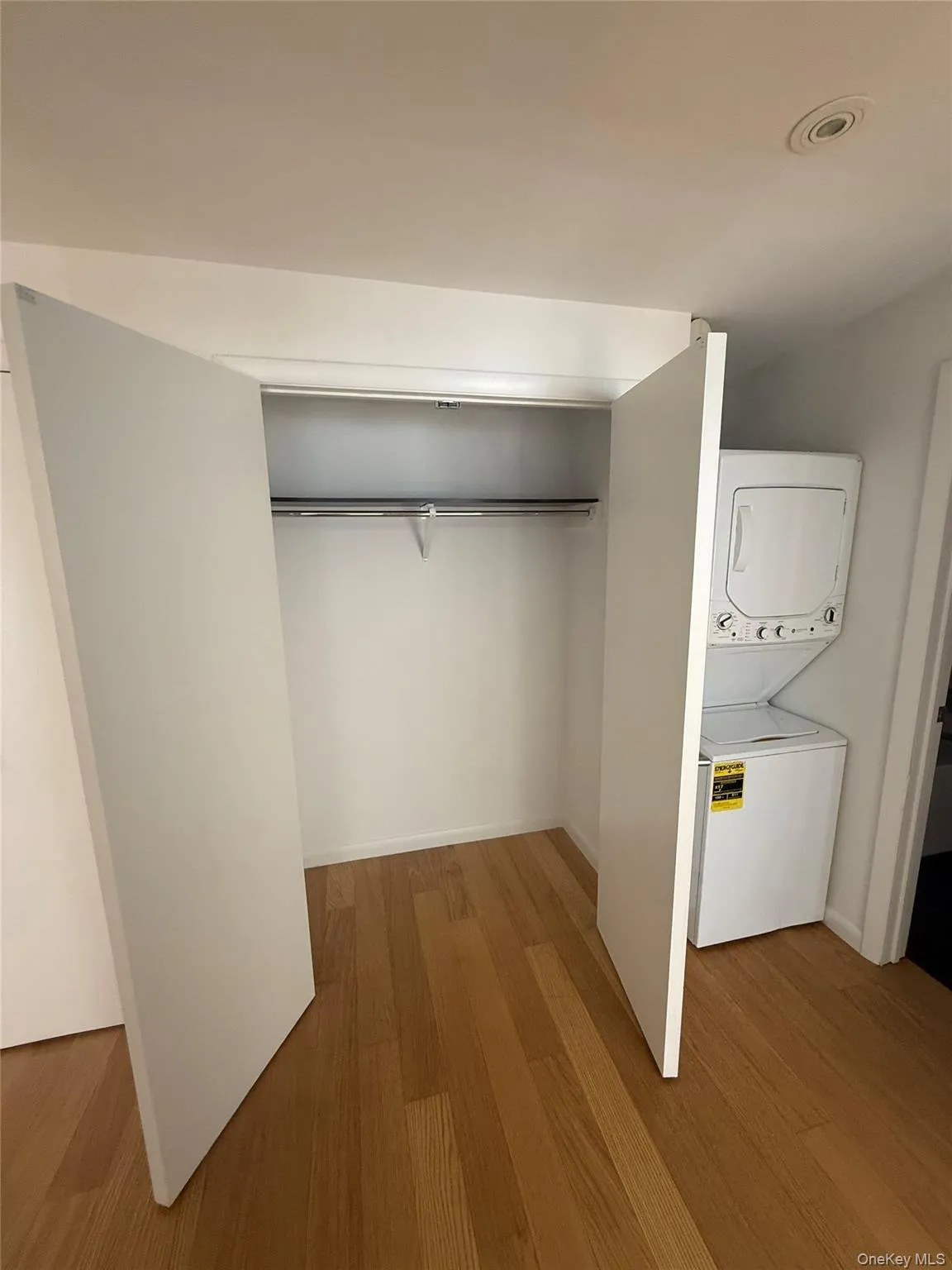 402 118th Street, New York, NY, 2 Bedrooms Bedrooms, 4 Rooms Rooms,1 BathroomBathrooms,Residential Lease,For Rent,118th,0,1063948 402 118th Street, New York, NY, 2 Bedrooms Bedrooms, 4 Rooms Rooms,1 BathroomBathrooms,Residential Lease,For Rent,118th,0,1063948
