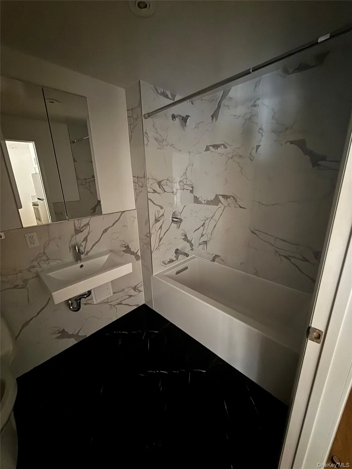 402 118th Street, New York, NY, 1 Bedroom Bedrooms, 3 Room Rooms,1 BathroomBathrooms,Residential Lease,For Rent,118th,0,1063950 402 118th Street, New York, NY, 1 Bedroom Bedrooms, 3 Room Rooms,1 BathroomBathrooms,Residential Lease,For Rent,118th,0,1063950