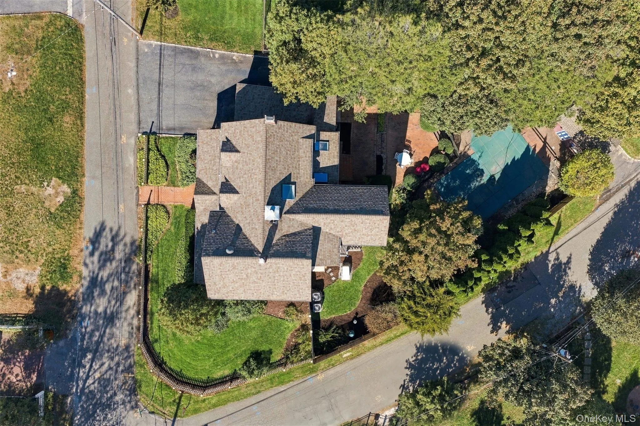 18 Turnip Hill, Huntington, NY, 4 Bedrooms Bedrooms, 10 Rooms Rooms,3 BathroomsBathrooms,Residential,For Rent,Turnip,0,1063954 18 Turnip Hill, Huntington, NY, 4 Bedrooms Bedrooms, 10 Rooms Rooms,3 BathroomsBathrooms,Residential,For Rent,Turnip,0,1063954