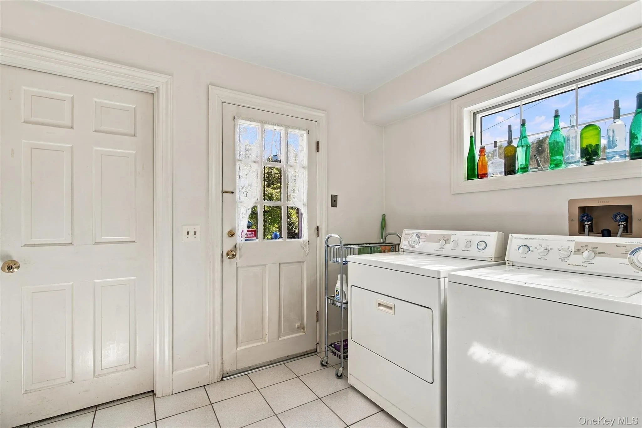 Laundry room on Main floor Laundry room on Main floor