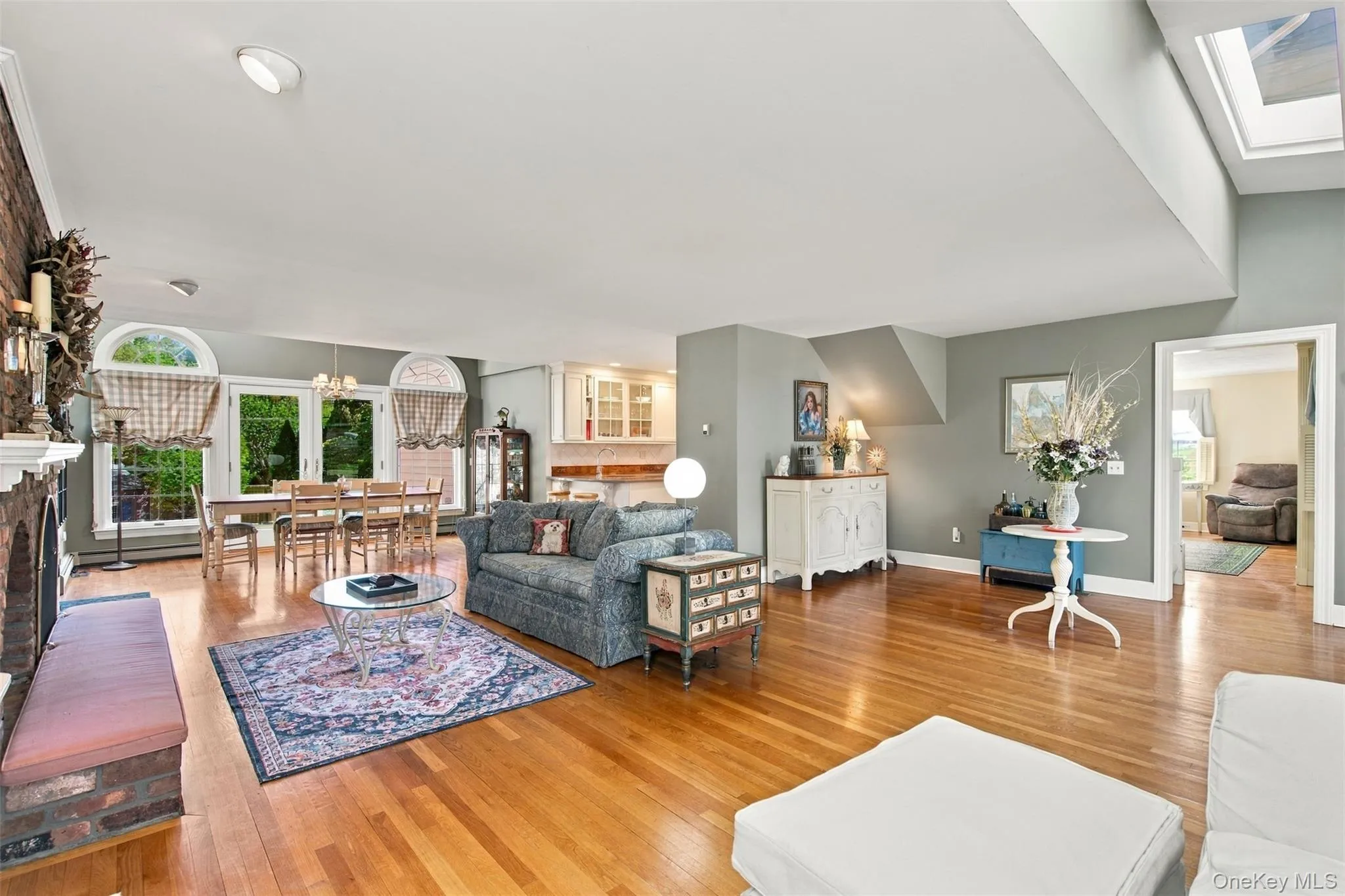18 Turnip Hill, Huntington, NY, 4 Bedrooms Bedrooms, 10 Rooms Rooms,3 BathroomsBathrooms,Residential,For Rent,Turnip,0,1063954 18 Turnip Hill, Huntington, NY, 4 Bedrooms Bedrooms, 10 Rooms Rooms,3 BathroomsBathrooms,Residential,For Rent,Turnip,0,1063954