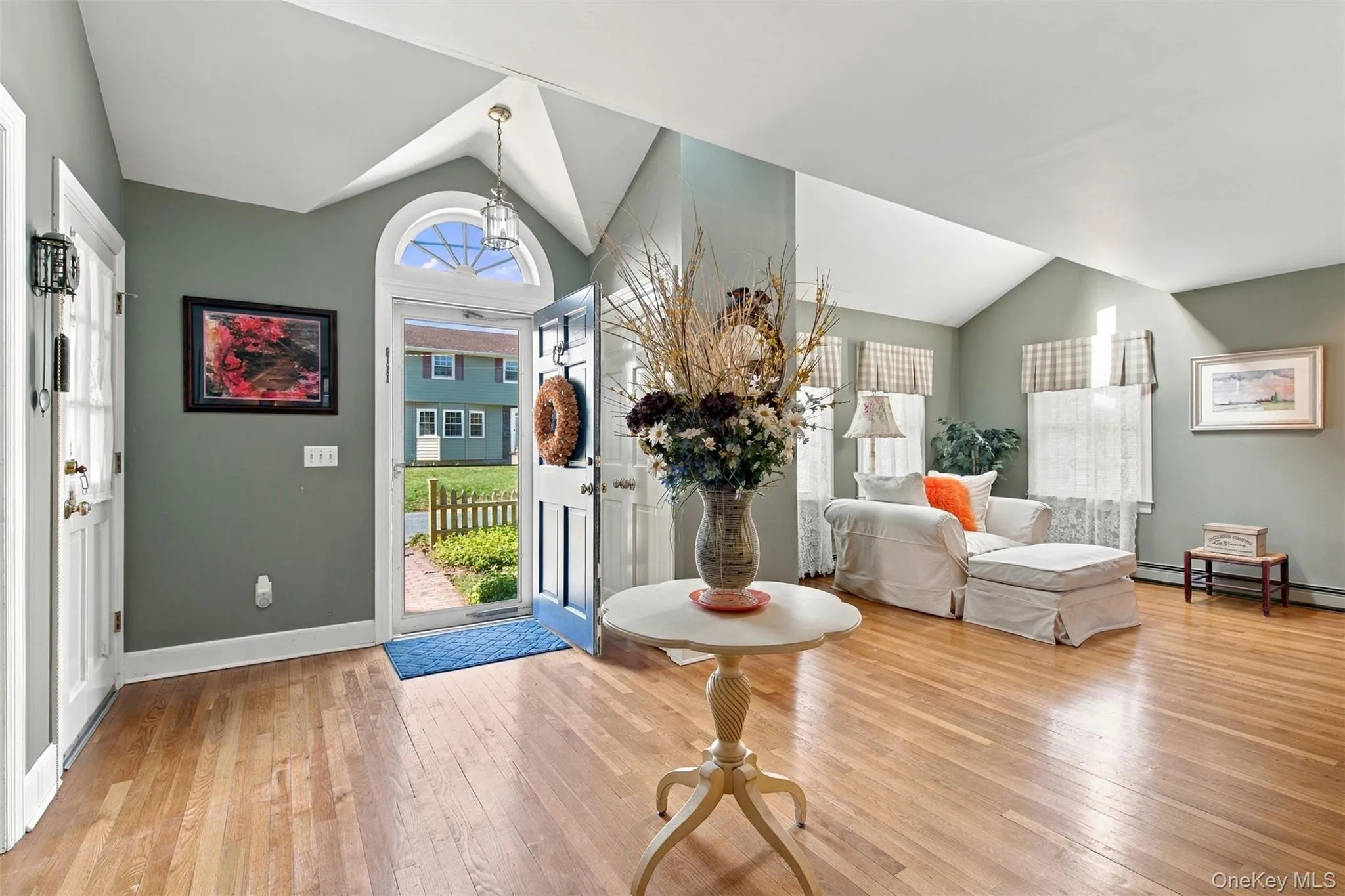 18 Turnip Hill, Huntington, NY, 4 Bedrooms Bedrooms, 10 Rooms Rooms,3 BathroomsBathrooms,Residential,For Rent,Turnip,0,1063954 18 Turnip Hill, Huntington, NY, 4 Bedrooms Bedrooms, 10 Rooms Rooms,3 BathroomsBathrooms,Residential,For Rent,Turnip,0,1063954