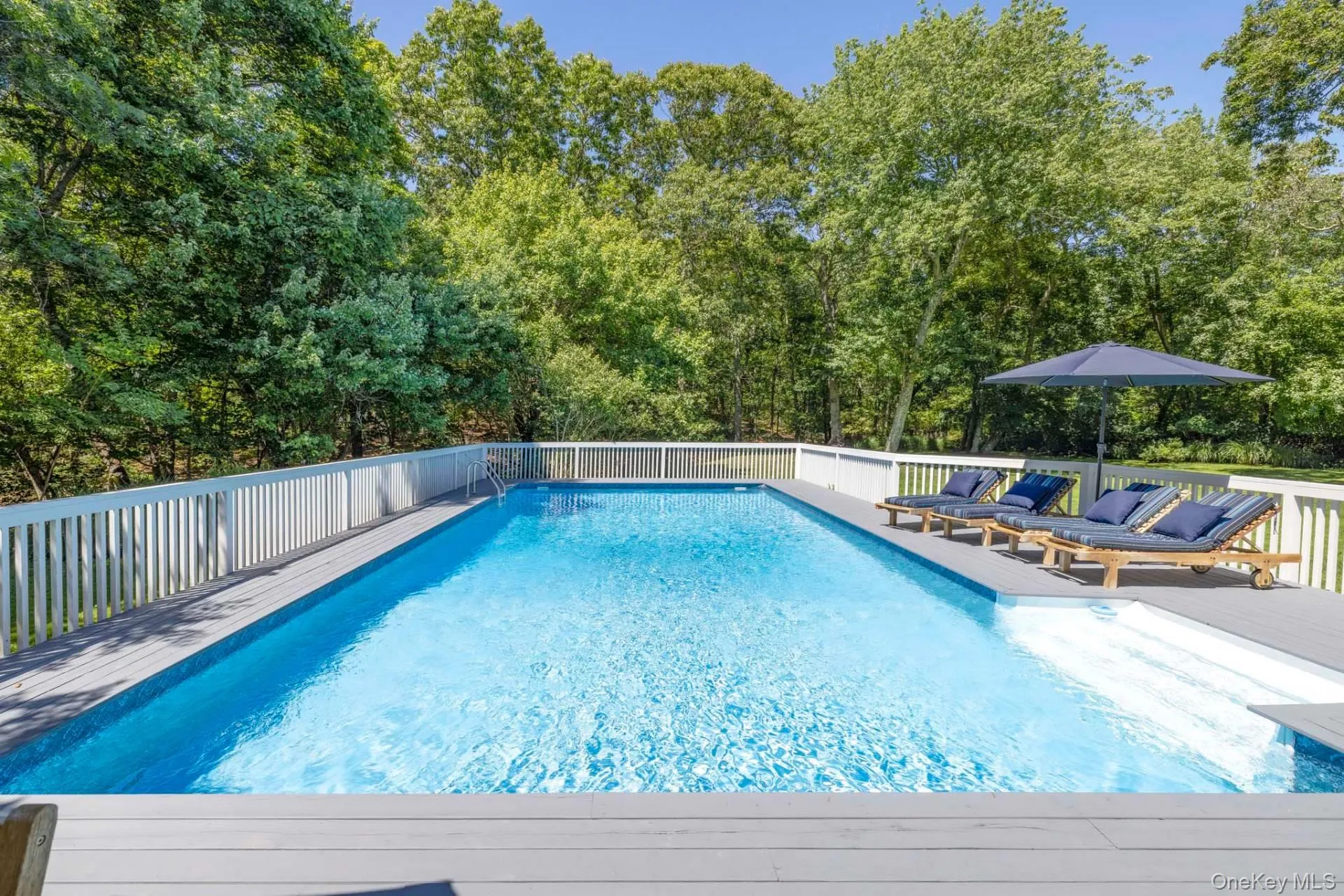55 Edge Of Woods Road, Southampton, New York 11968