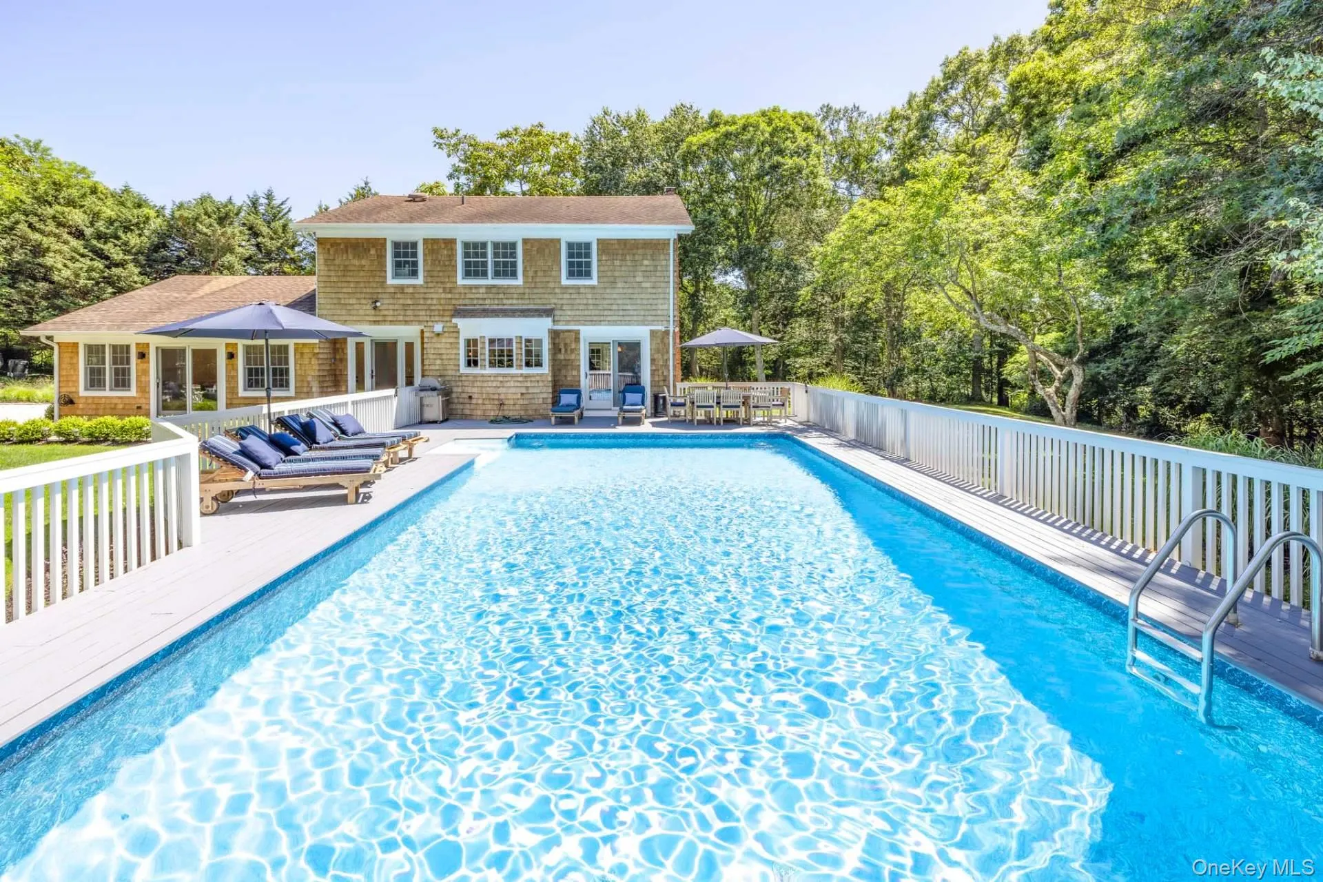 55 Edge Of Woods Road, Southampton, New York 11968