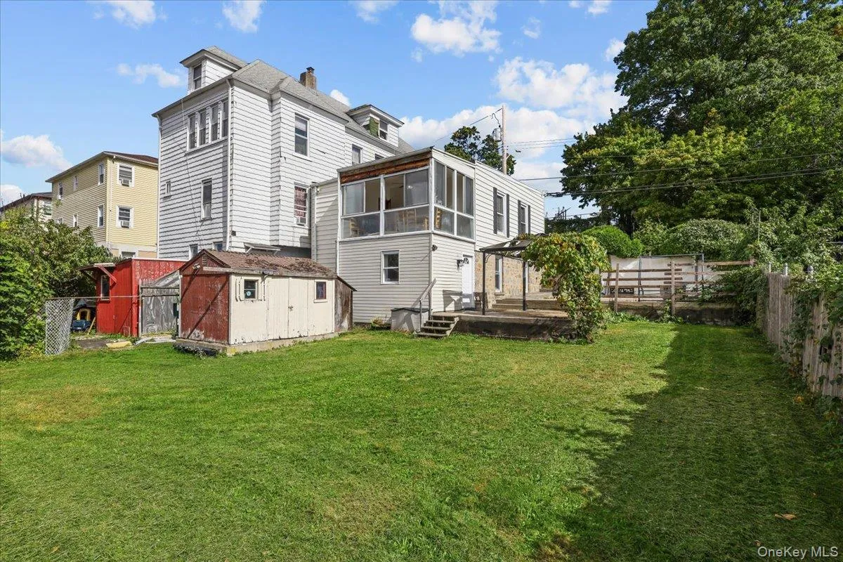 75 Dartmouth Avenue, Yonkers, NY, 2 Bedrooms Bedrooms, 5 Rooms Rooms,1 BathroomBathrooms,Residential,For Rent,Dartmouth,0,1063996 75 Dartmouth Avenue, Yonkers, NY, 2 Bedrooms Bedrooms, 5 Rooms Rooms,1 BathroomBathrooms,Residential,For Rent,Dartmouth,0,1063996
