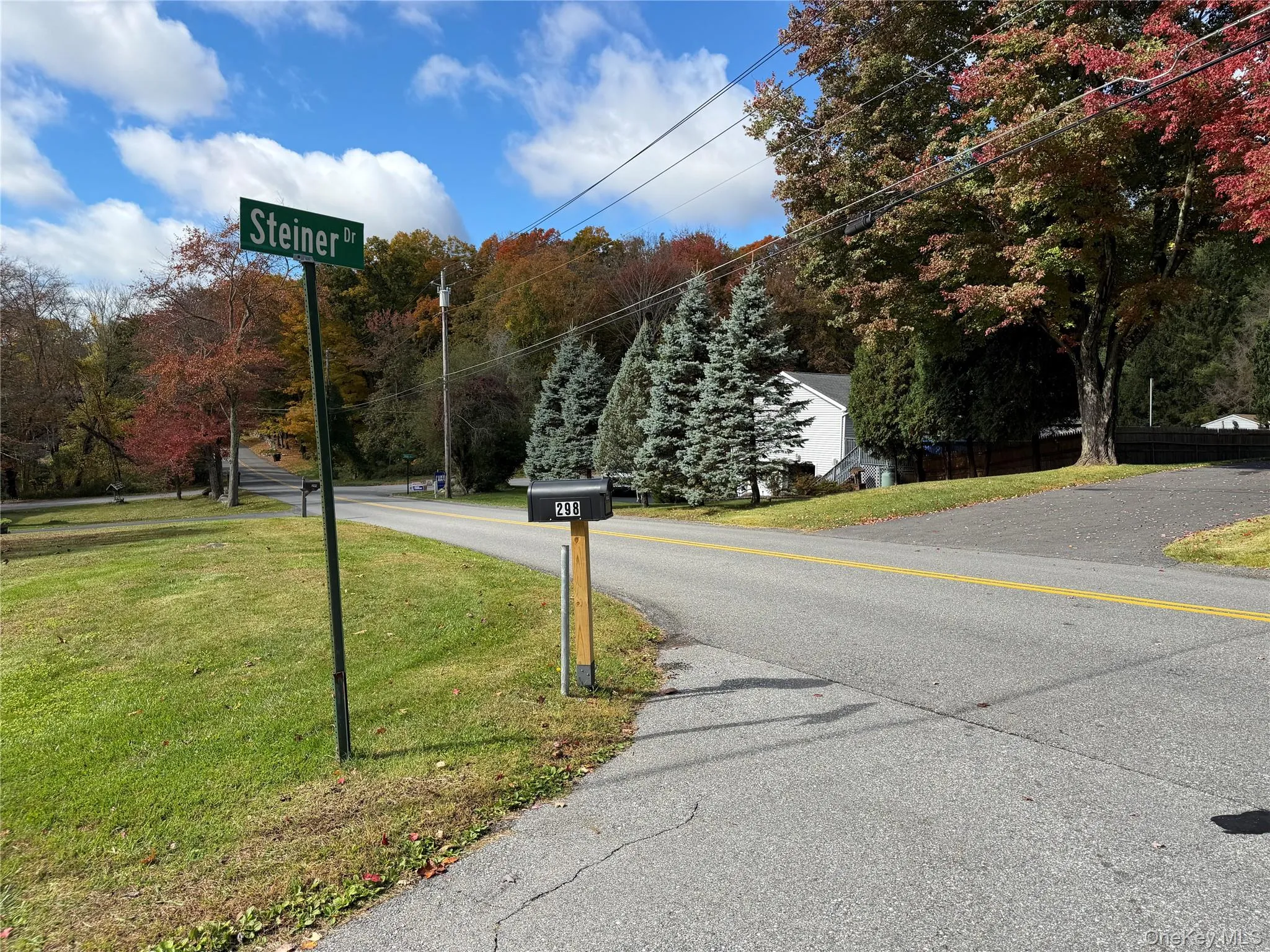 38 Steiner Drive, Carmel, NY, 4 Bedrooms Bedrooms, 8 Rooms Rooms,2 BathroomsBathrooms,Residential,For Rent,Steiner,0,1063998 38 Steiner Drive, Carmel, NY, 4 Bedrooms Bedrooms, 8 Rooms Rooms,2 BathroomsBathrooms,Residential,For Rent,Steiner,0,1063998