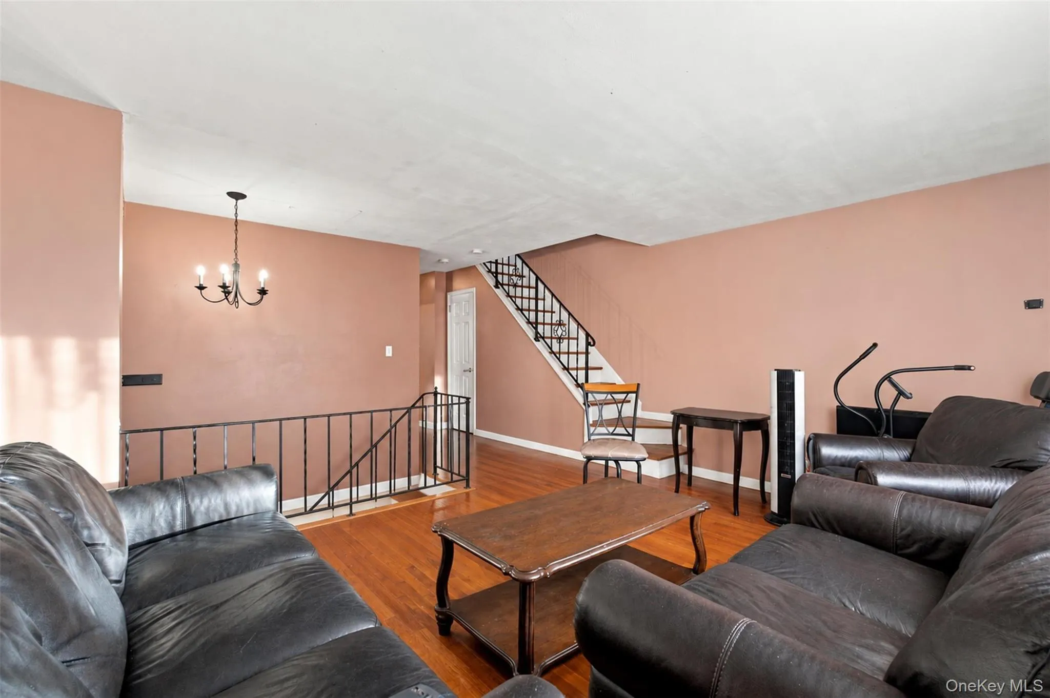 26 Temple Lane, Ramapo, NY, 3 Bedrooms Bedrooms, 8 Rooms Rooms,1 BathroomBathrooms,Residential,For Rent,Temple,0,1064004 26 Temple Lane, Ramapo, NY, 3 Bedrooms Bedrooms, 8 Rooms Rooms,1 BathroomBathrooms,Residential,For Rent,Temple,0,1064004