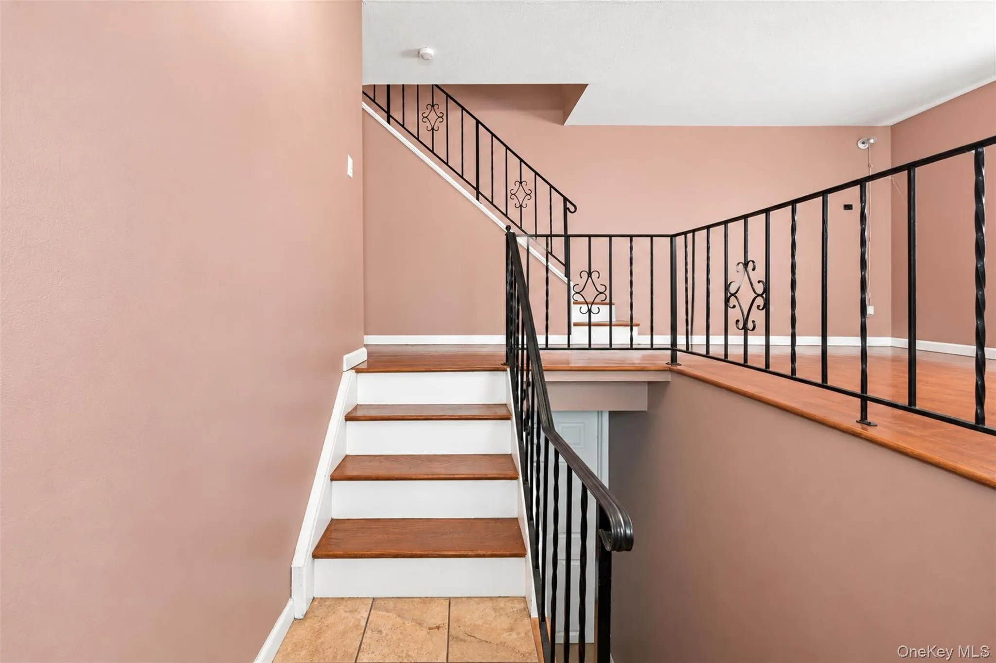 26 Temple Lane, Ramapo, NY, 3 Bedrooms Bedrooms, 8 Rooms Rooms,1 BathroomBathrooms,Residential,For Rent,Temple,0,1064004 26 Temple Lane, Ramapo, NY, 3 Bedrooms Bedrooms, 8 Rooms Rooms,1 BathroomBathrooms,Residential,For Rent,Temple,0,1064004
