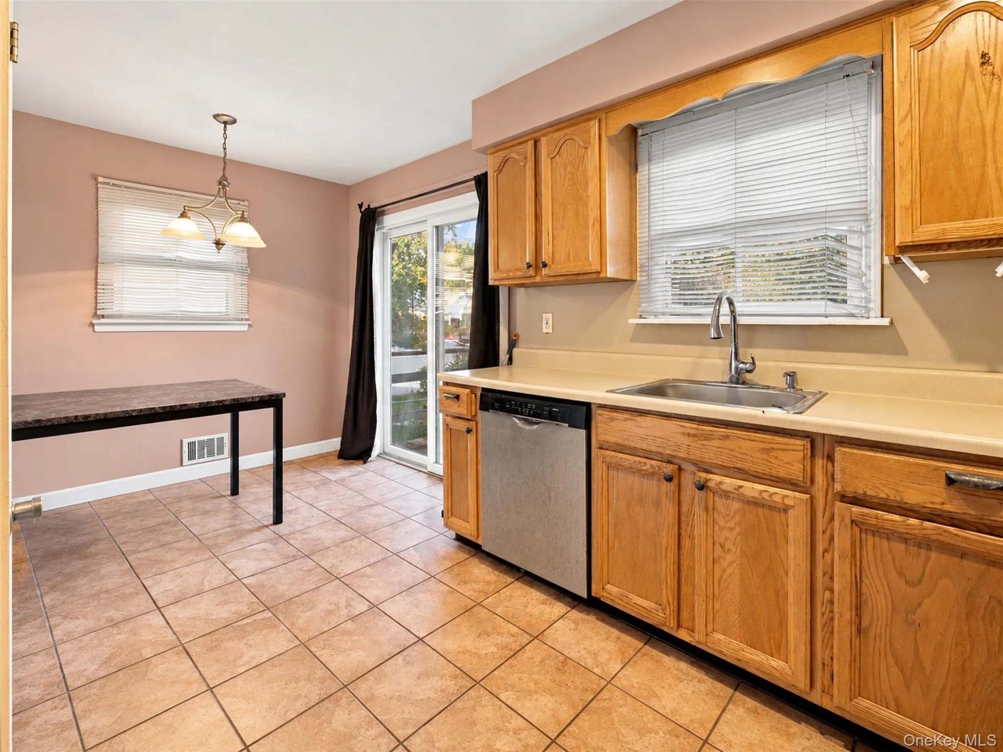 26 Temple Lane, Ramapo, NY, 3 Bedrooms Bedrooms, 8 Rooms Rooms,1 BathroomBathrooms,Residential,For Rent,Temple,0,1064004 26 Temple Lane, Ramapo, NY, 3 Bedrooms Bedrooms, 8 Rooms Rooms,1 BathroomBathrooms,Residential,For Rent,Temple,0,1064004