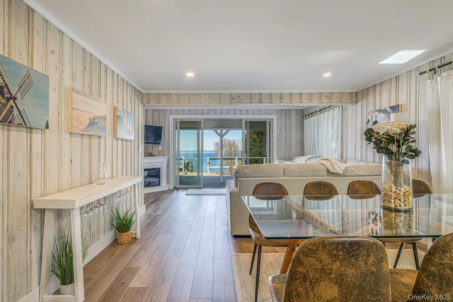 3 Oakhurst Road, Southampton, NY, 4 Bedroom Bedrooms, 6 Room Rooms,2 BathroomBathrooms,Residential Lease,For Rent,Oakhurst,0,1064010 3 Oakhurst Road, Southampton, NY, 4 Bedroom Bedrooms, 6 Room Rooms,2 BathroomBathrooms,Residential Lease,For Rent,Oakhurst,0,1064010