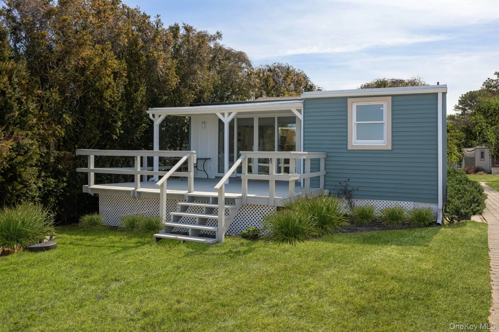 3 Oakhurst Road, Southampton, NY, 4 Bedroom Bedrooms, 6 Room Rooms,2 BathroomBathrooms,Residential Lease,For Rent,Oakhurst,0,1064010 3 Oakhurst Road, Southampton, NY, 4 Bedroom Bedrooms, 6 Room Rooms,2 BathroomBathrooms,Residential Lease,For Rent,Oakhurst,0,1064010