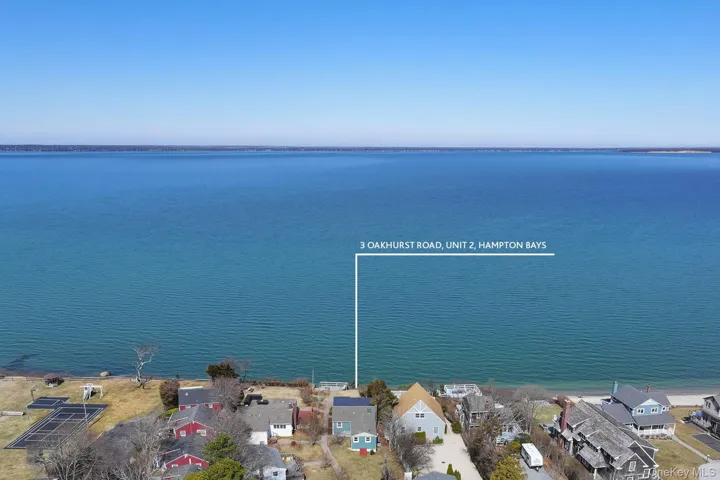3 Oakhurst Road Unit 2, Southampton, New York 11946