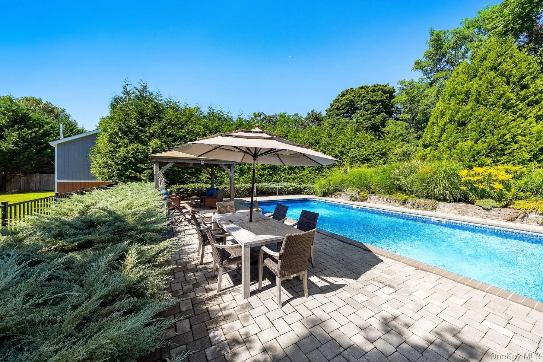 117 Montauk Highway, Southampton, New York 11977