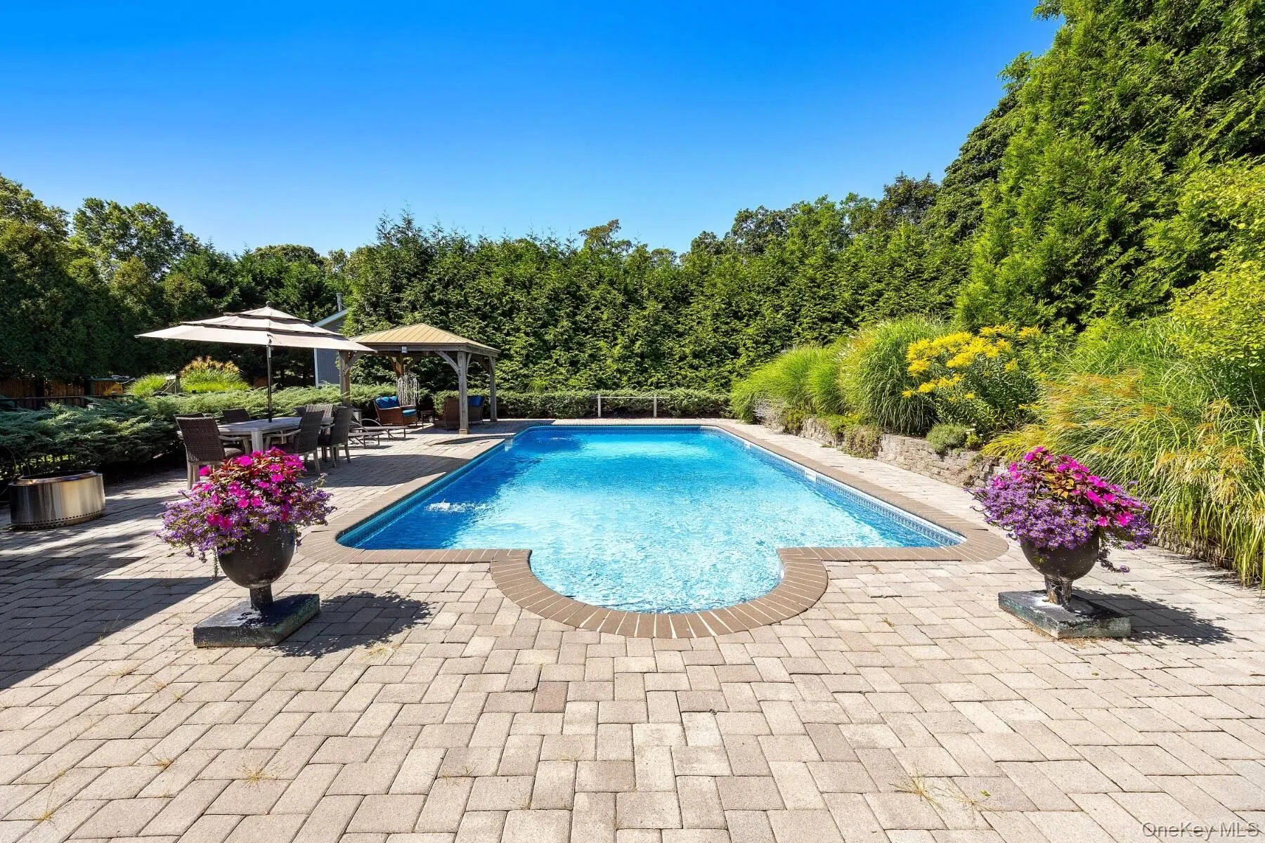 117 Montauk Highway, Southampton, New York 11977
