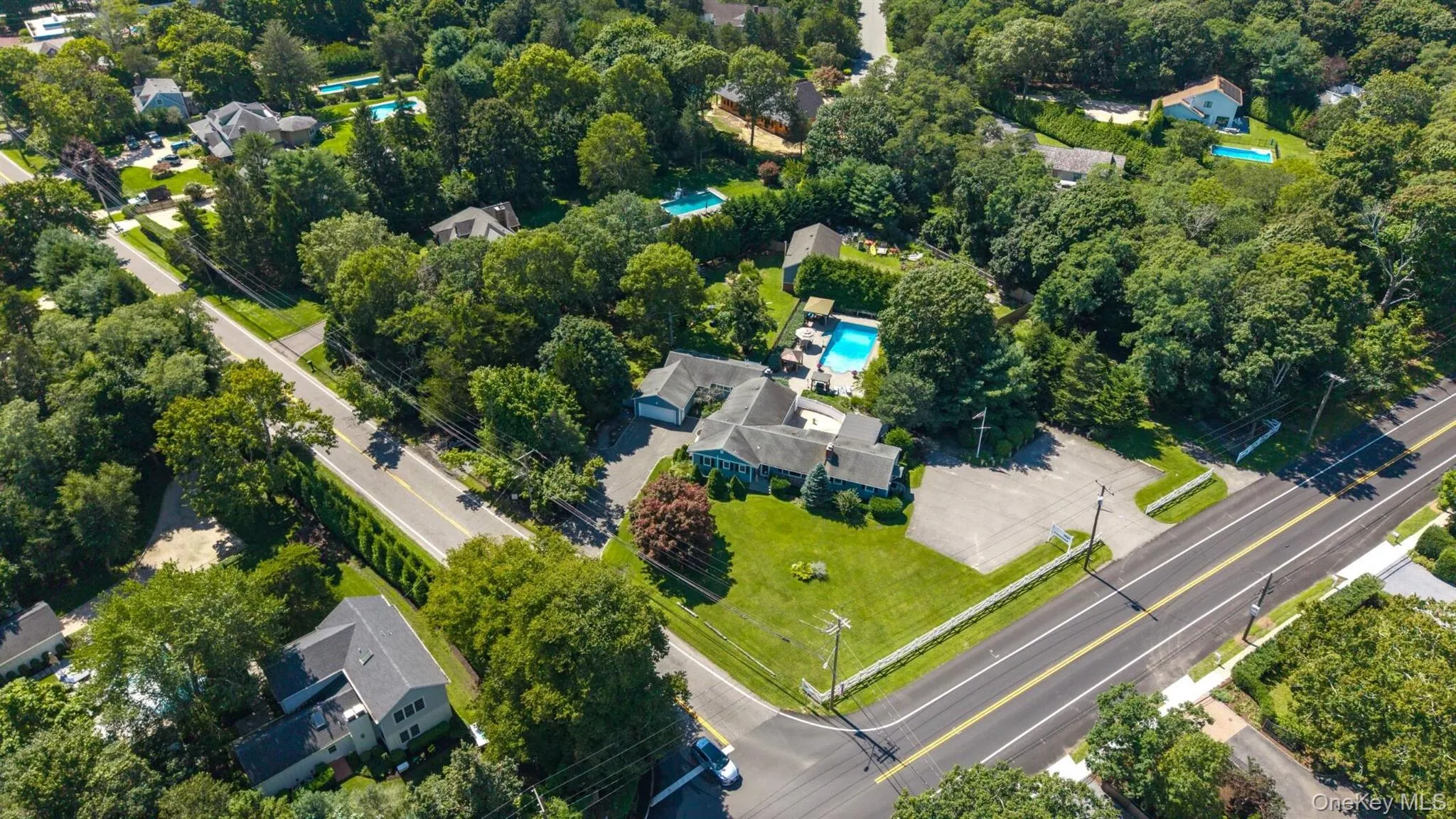 117 Montauk Highway, Southampton, New York 11977