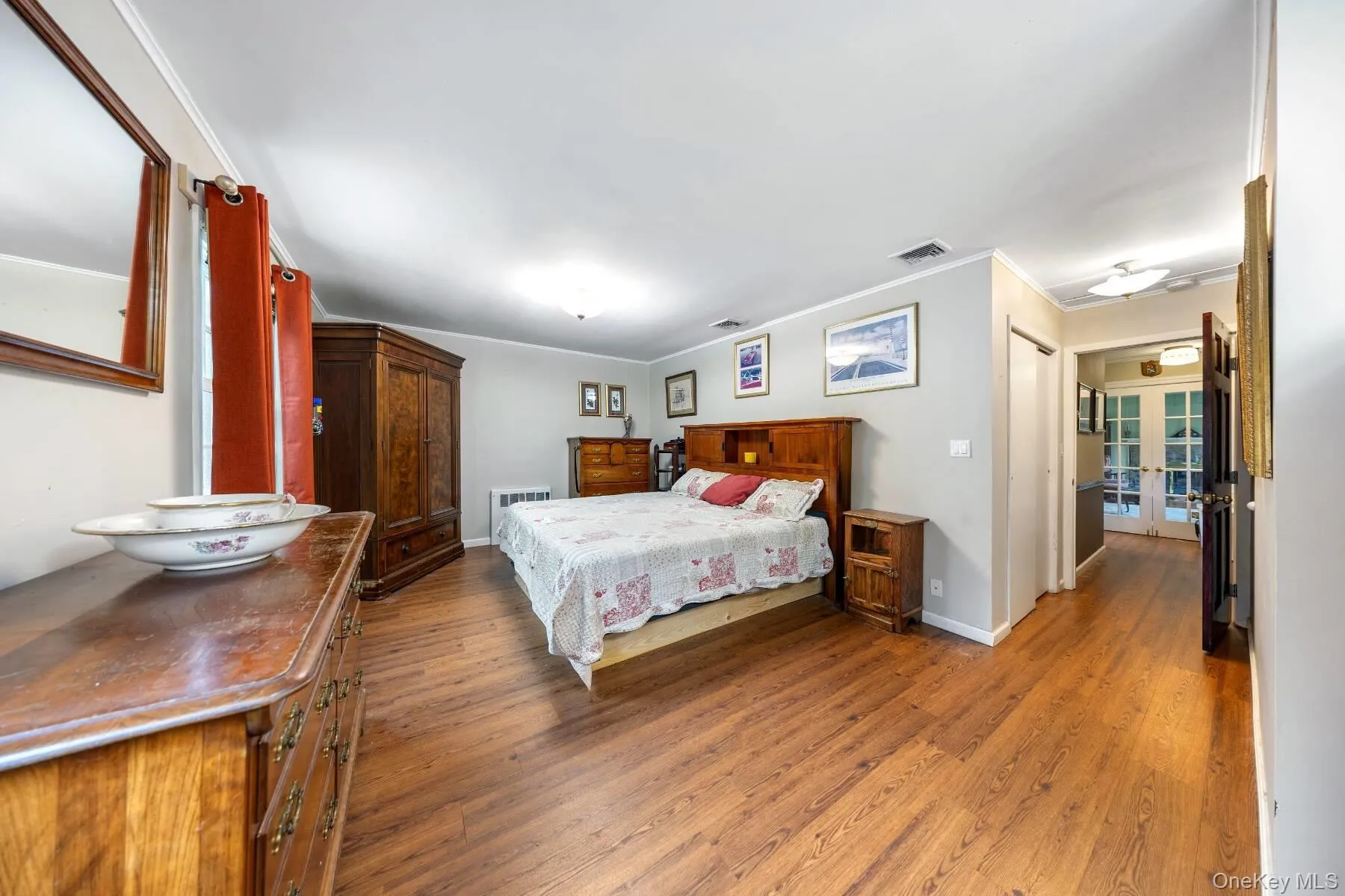 117 Montauk Highway, Southampton, New York 11977