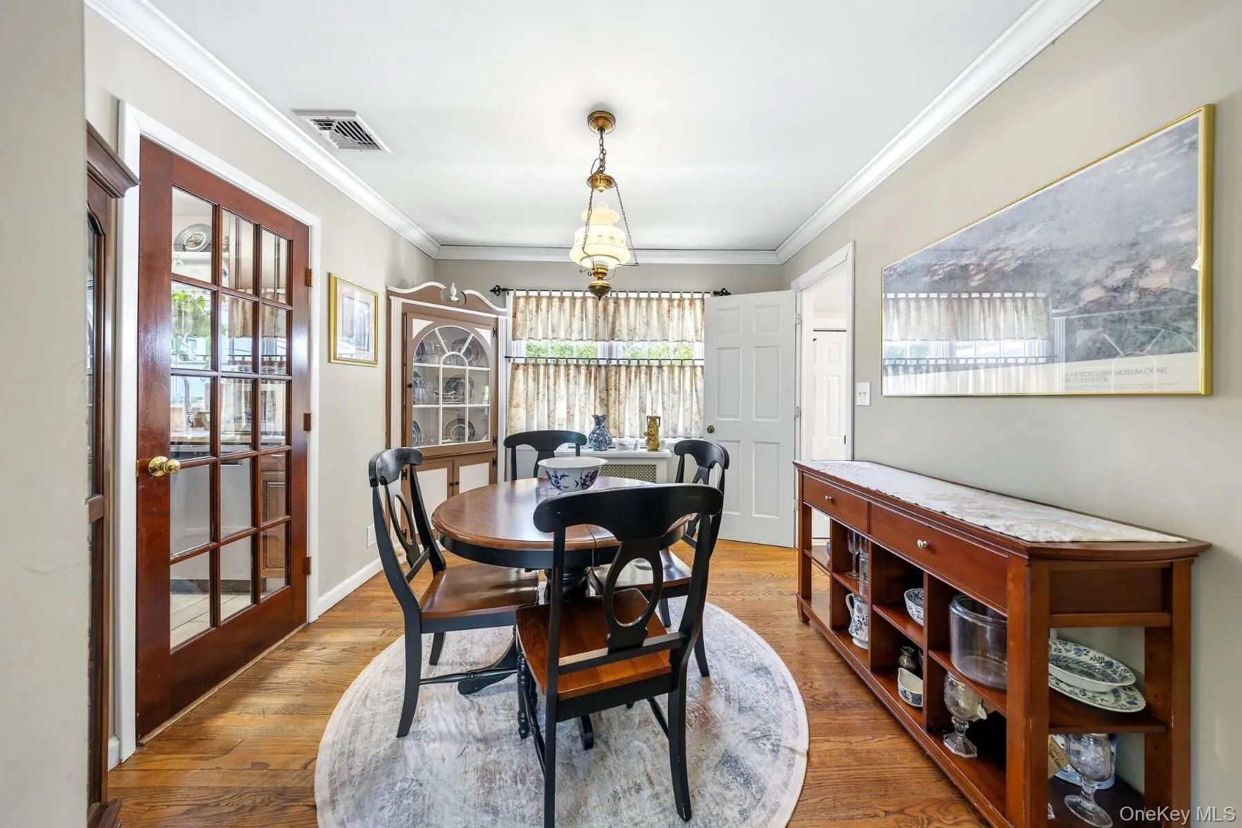 117 Montauk Highway, Southampton, New York 11977