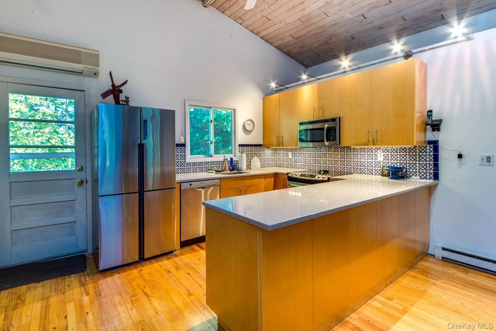 14 Settlers Landing Lane, East Hampton, New York 11937