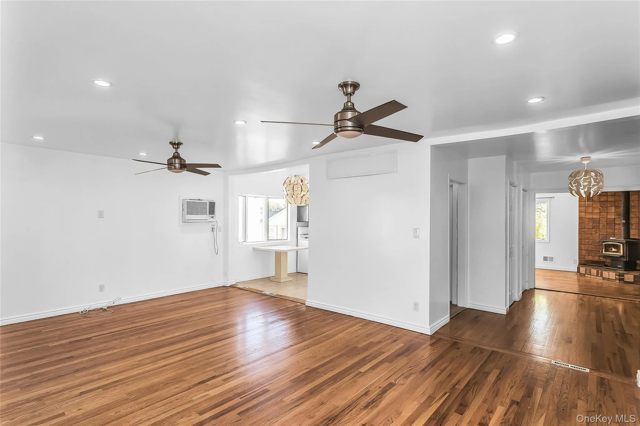 54 Camden Place, Hempstead, NY, 3 Bedrooms Bedrooms, 8 Rooms Rooms,3 BathroomsBathrooms,Residential,For Rent,Camden,0,1064025 54 Camden Place, Hempstead, NY, 3 Bedrooms Bedrooms, 8 Rooms Rooms,3 BathroomsBathrooms,Residential,For Rent,Camden,0,1064025