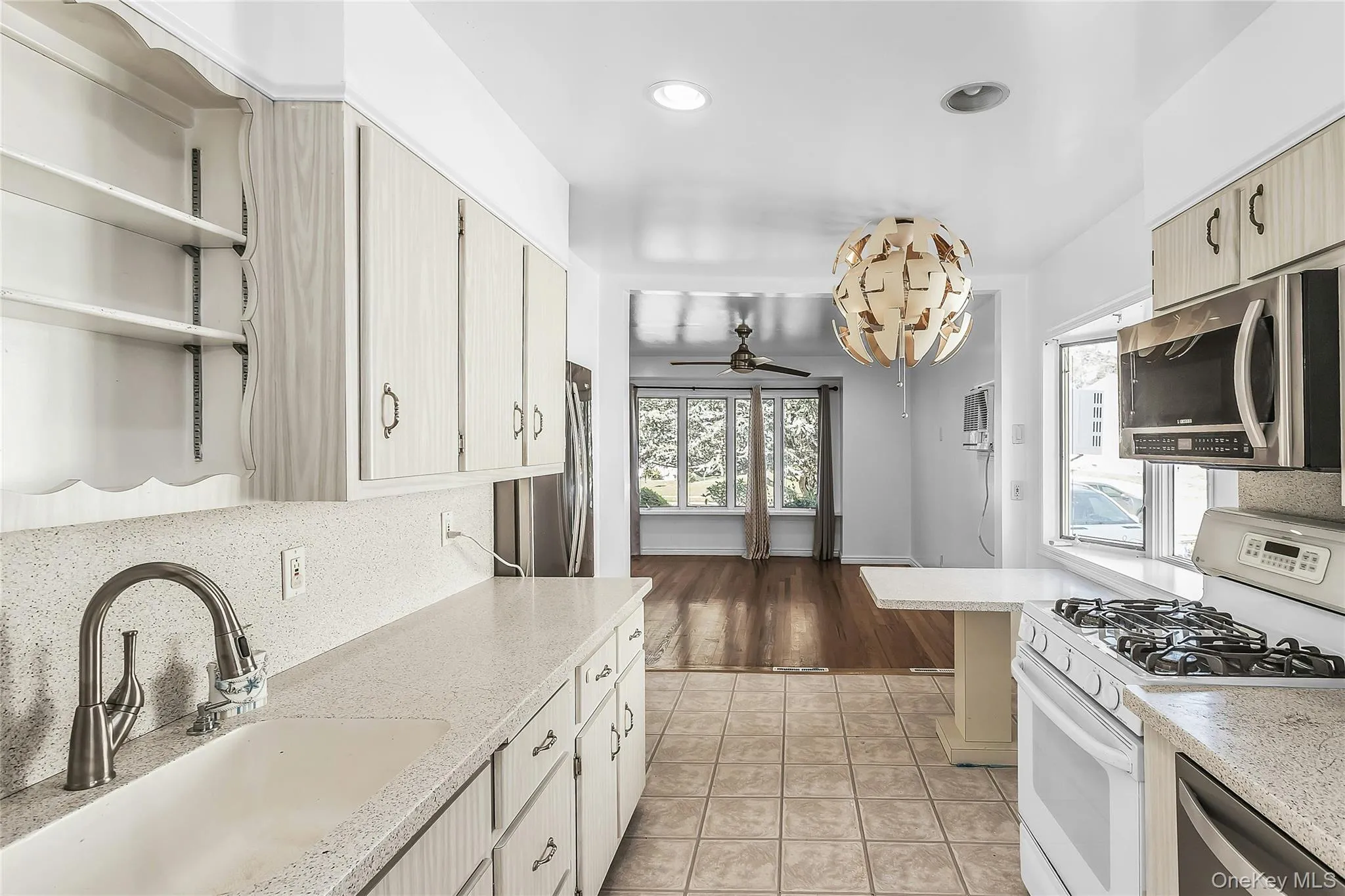 54 Camden Place, Hempstead, NY, 3 Bedrooms Bedrooms, 8 Rooms Rooms,3 BathroomsBathrooms,Residential,For Rent,Camden,0,1064025 54 Camden Place, Hempstead, NY, 3 Bedrooms Bedrooms, 8 Rooms Rooms,3 BathroomsBathrooms,Residential,For Rent,Camden,0,1064025
