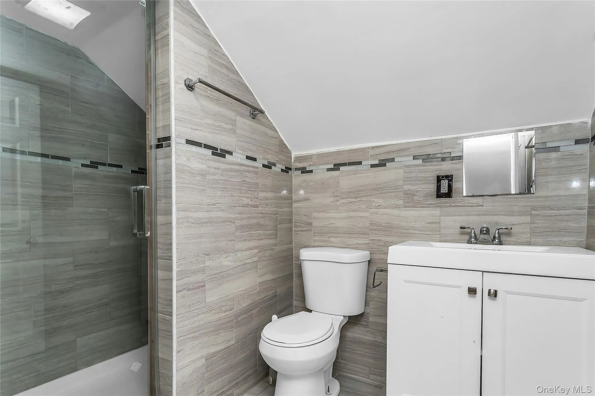 54 Camden Place, Hempstead, NY, 3 Bedrooms Bedrooms, 8 Rooms Rooms,3 BathroomsBathrooms,Residential,For Rent,Camden,0,1064025 54 Camden Place, Hempstead, NY, 3 Bedrooms Bedrooms, 8 Rooms Rooms,3 BathroomsBathrooms,Residential,For Rent,Camden,0,1064025