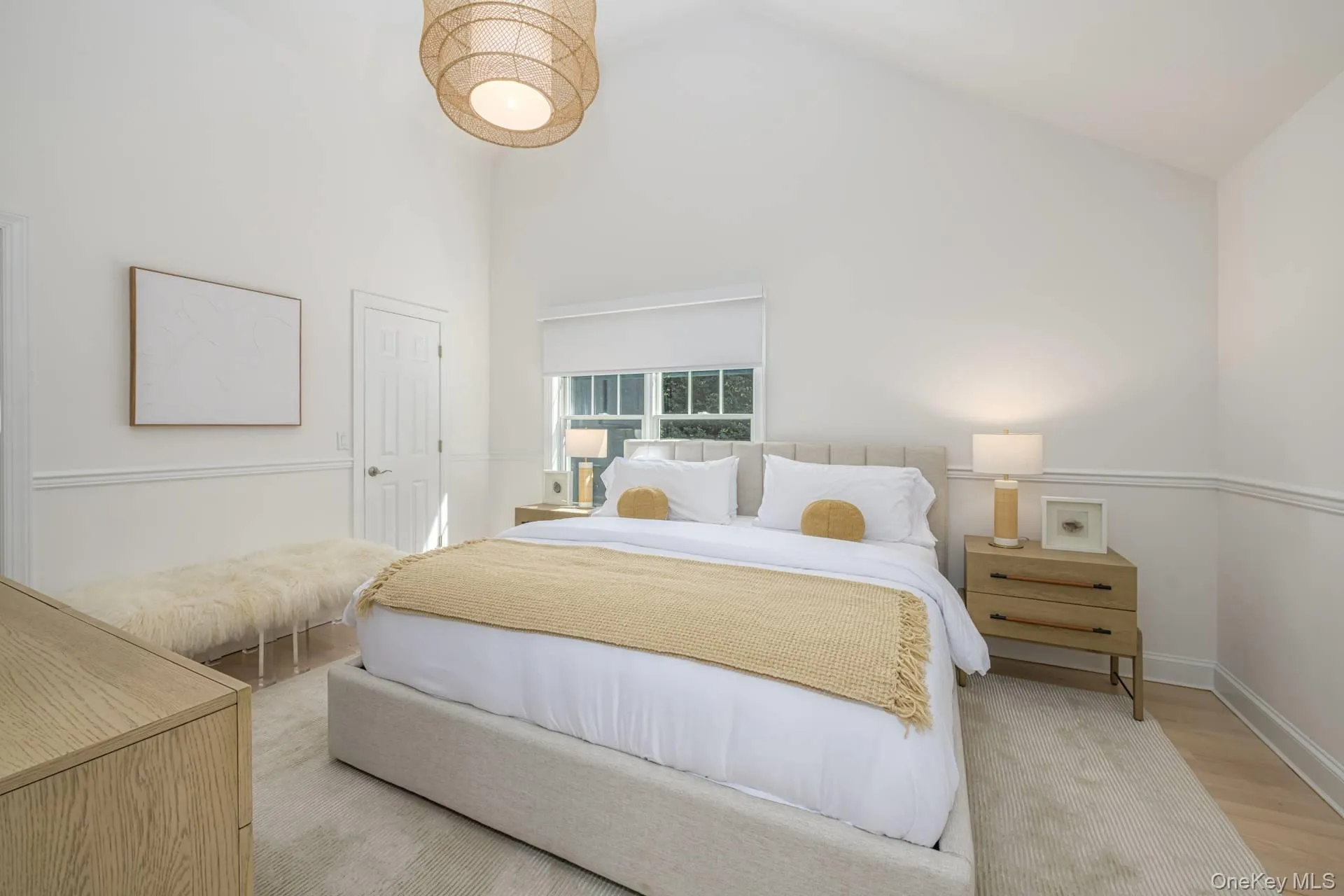 2520 Deerfield Road, Southampton, New York 11963